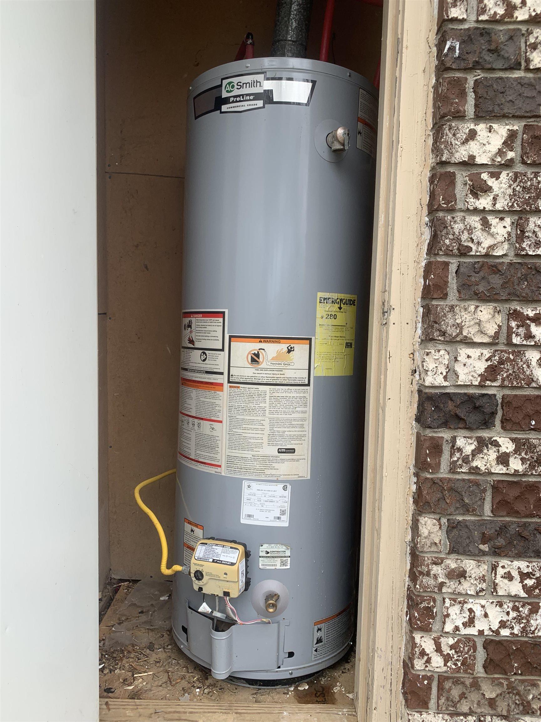 LAPLAZA ACRES - Residential