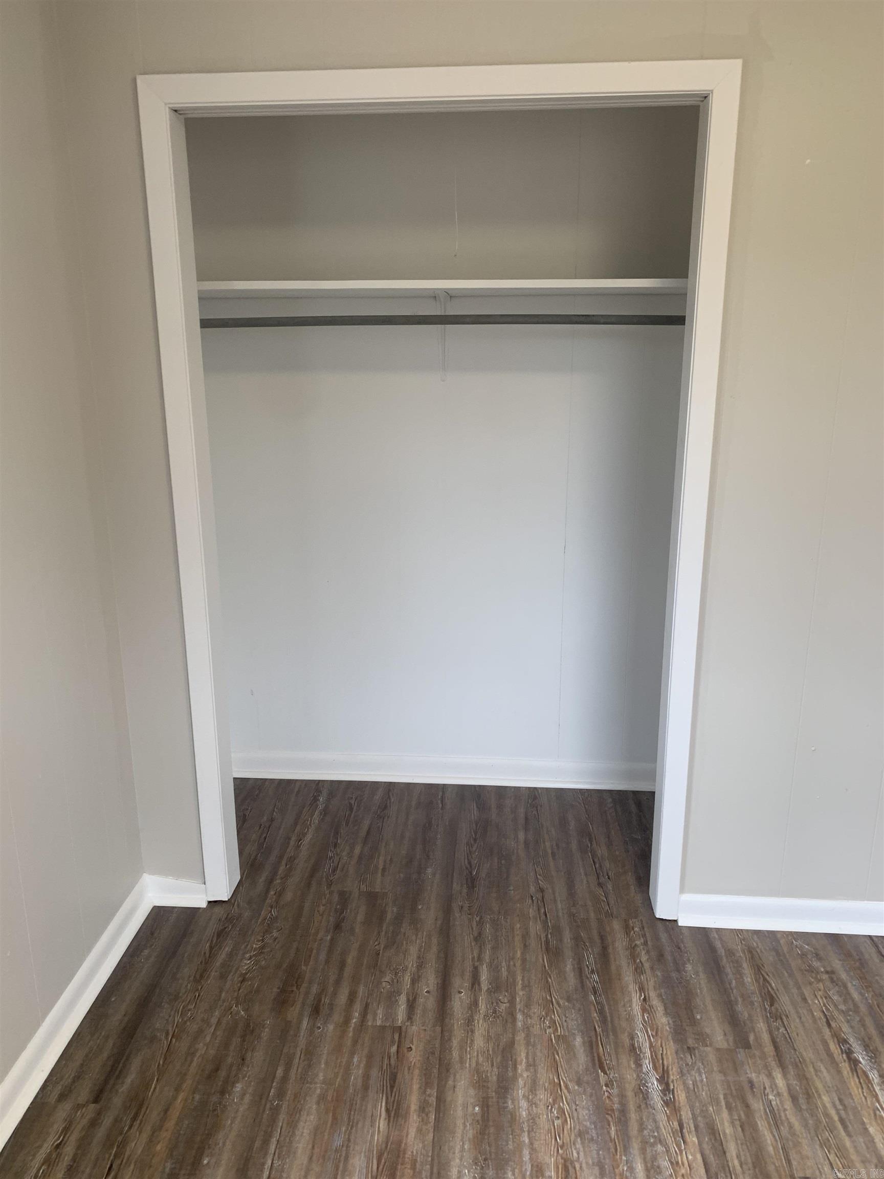 LAPLAZA ACRES - Residential