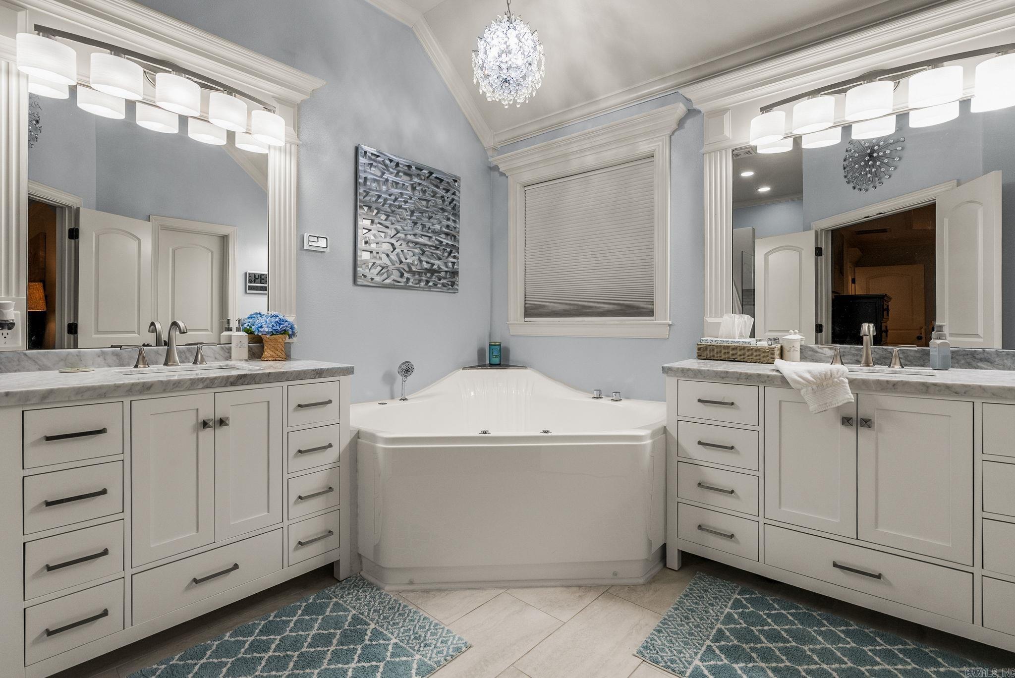 COUNTRY CLUB OF AR-QUARTERS ADDN - Residential