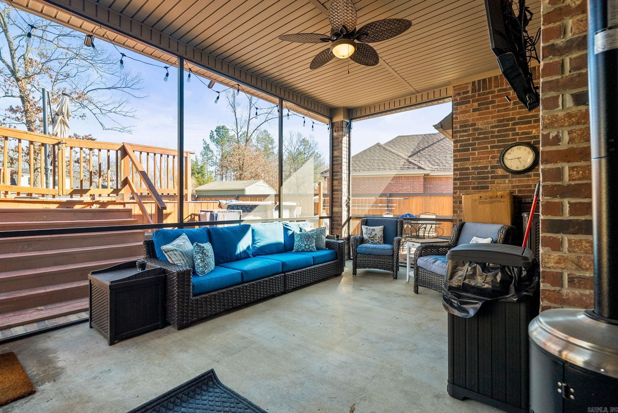 COUNTRY CLUB OF AR-QUARTERS ADDN - Residential