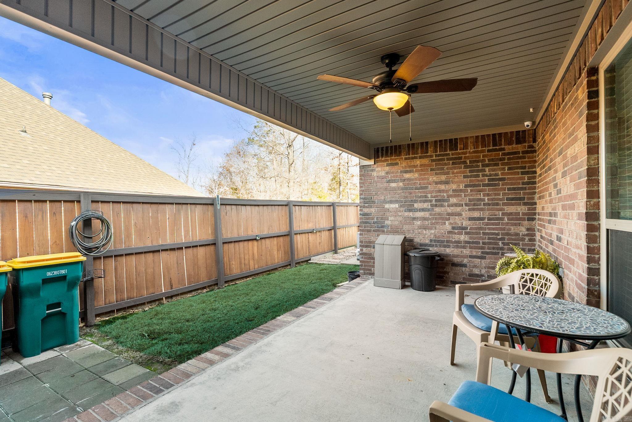 COUNTRY CLUB OF AR-QUARTERS ADDN - Residential