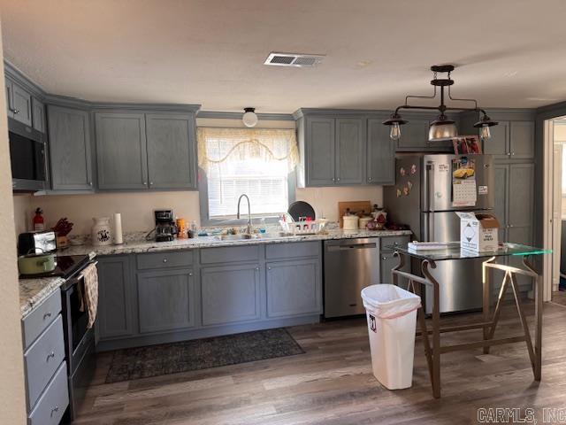 Lawrence - Residential