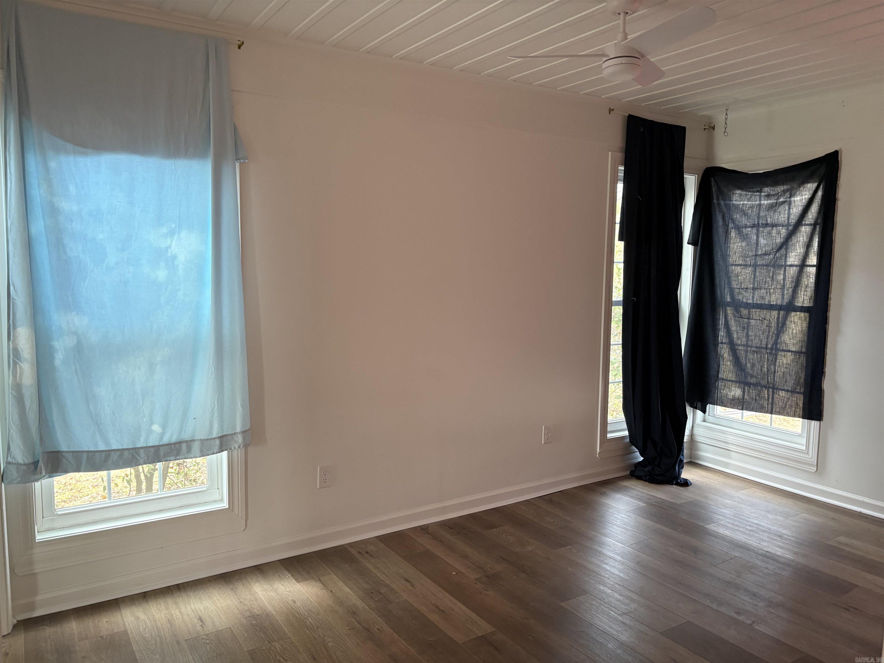 KINGWOOD PLACE - Residential