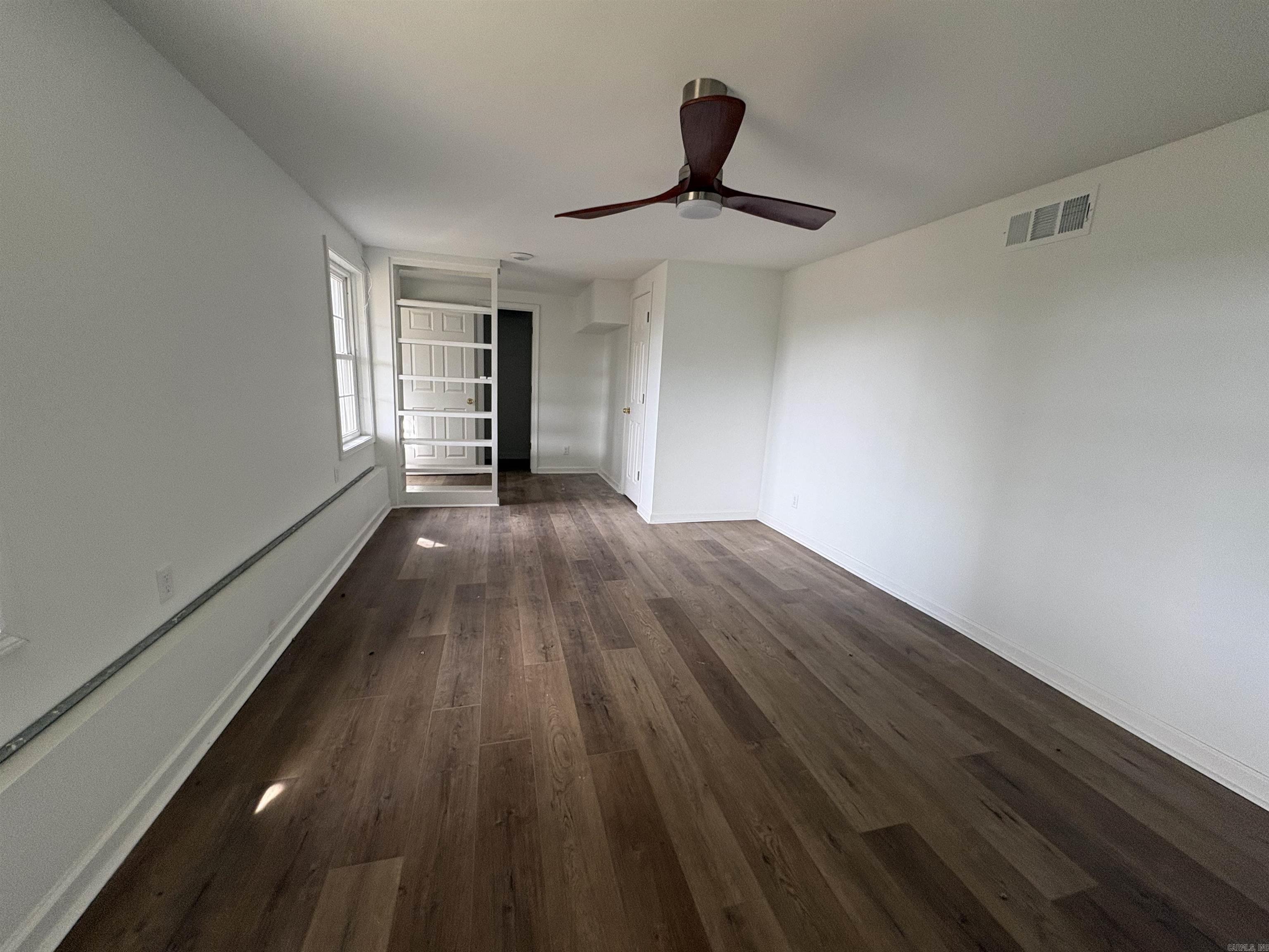 KINGWOOD PLACE - Residential