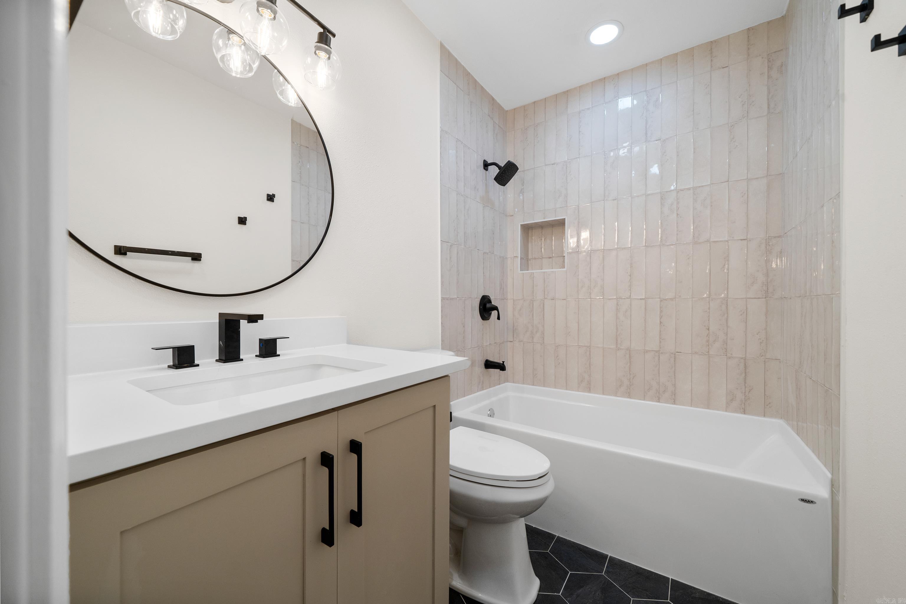 GERONA - Residential