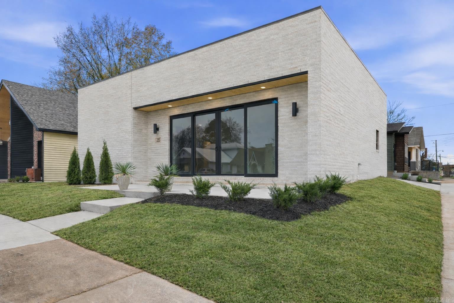 DODGES - Residential