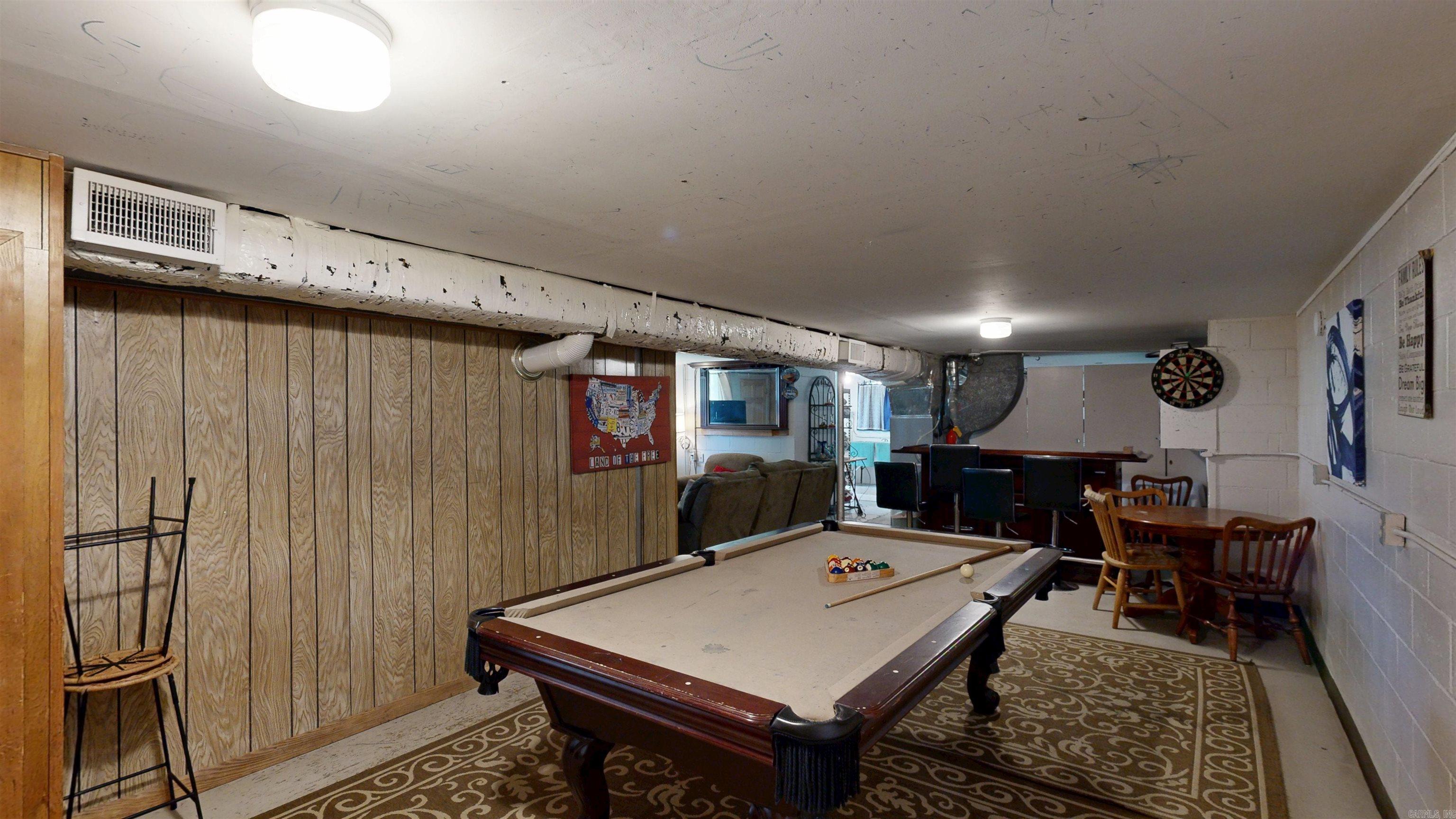 HILLCREST - Residential