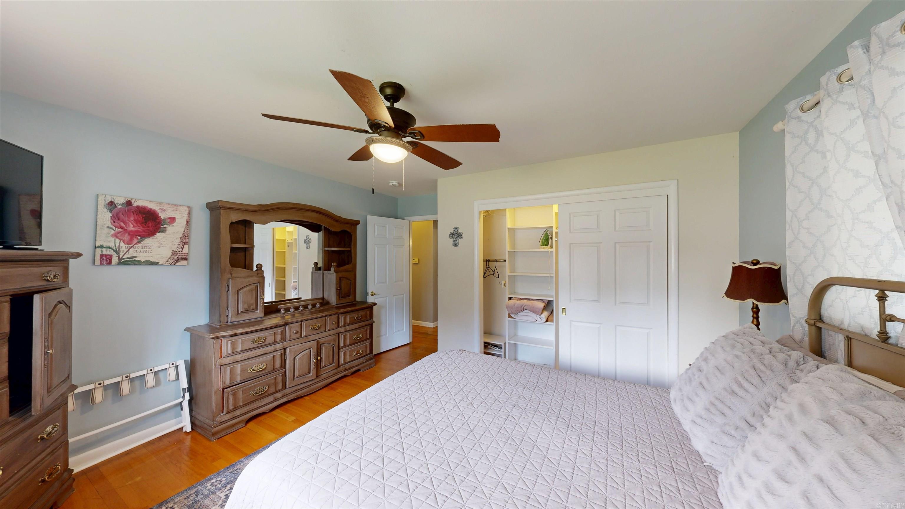 HILLCREST - Residential