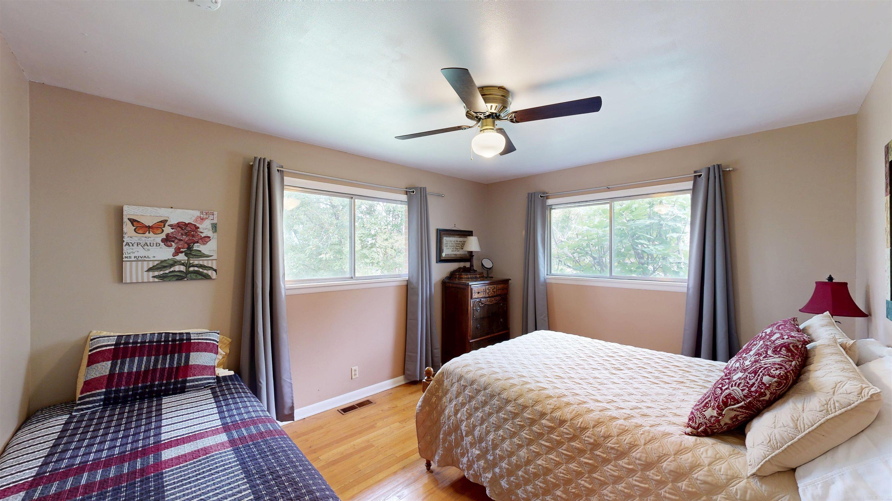 HILLCREST - Residential