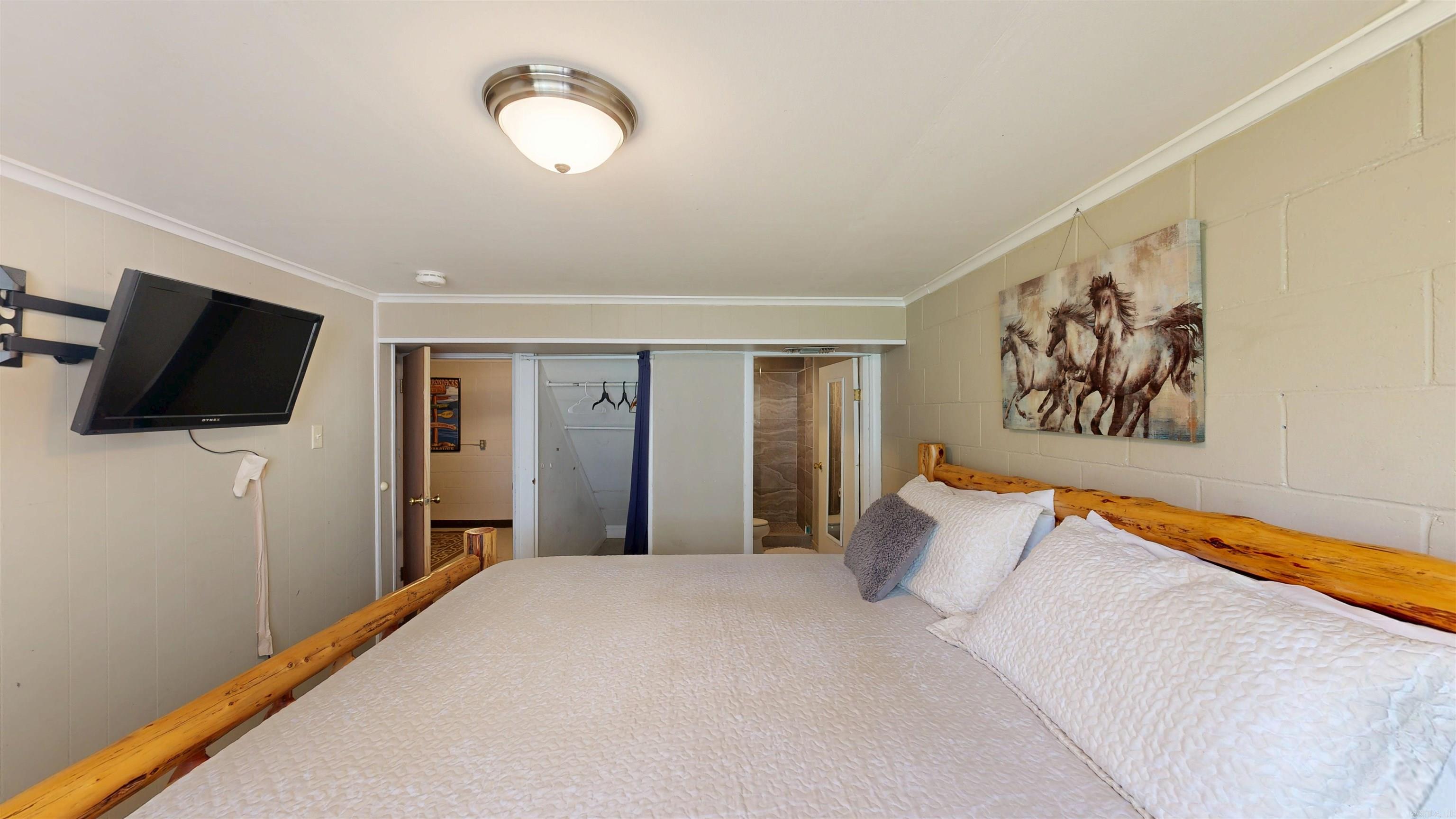 HILLCREST - Residential