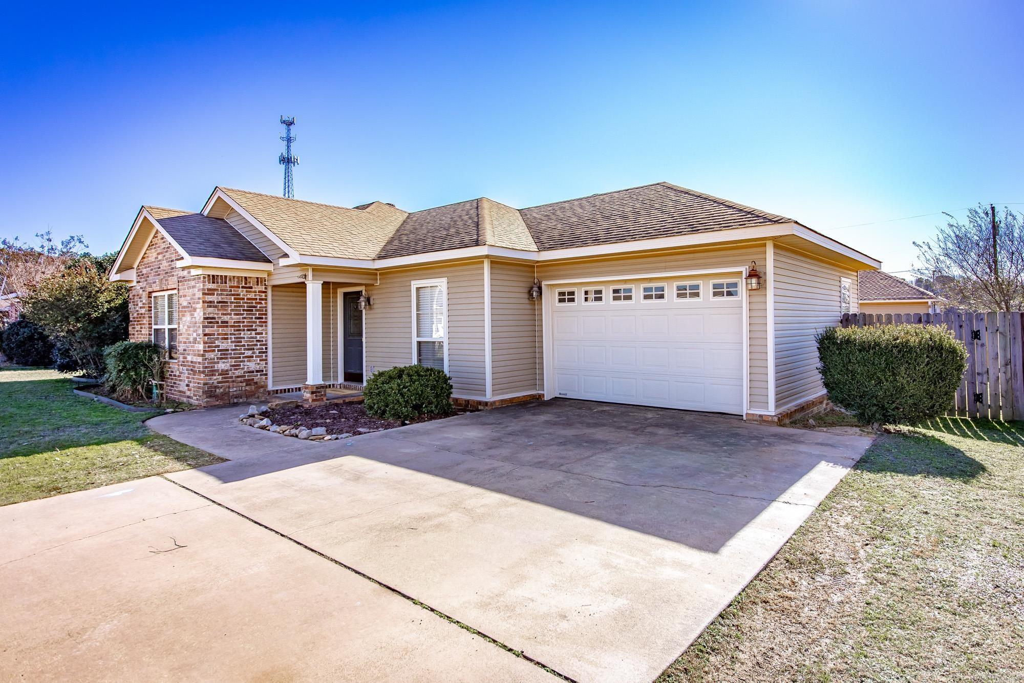 TWIN LAKES PLANNED - Residential