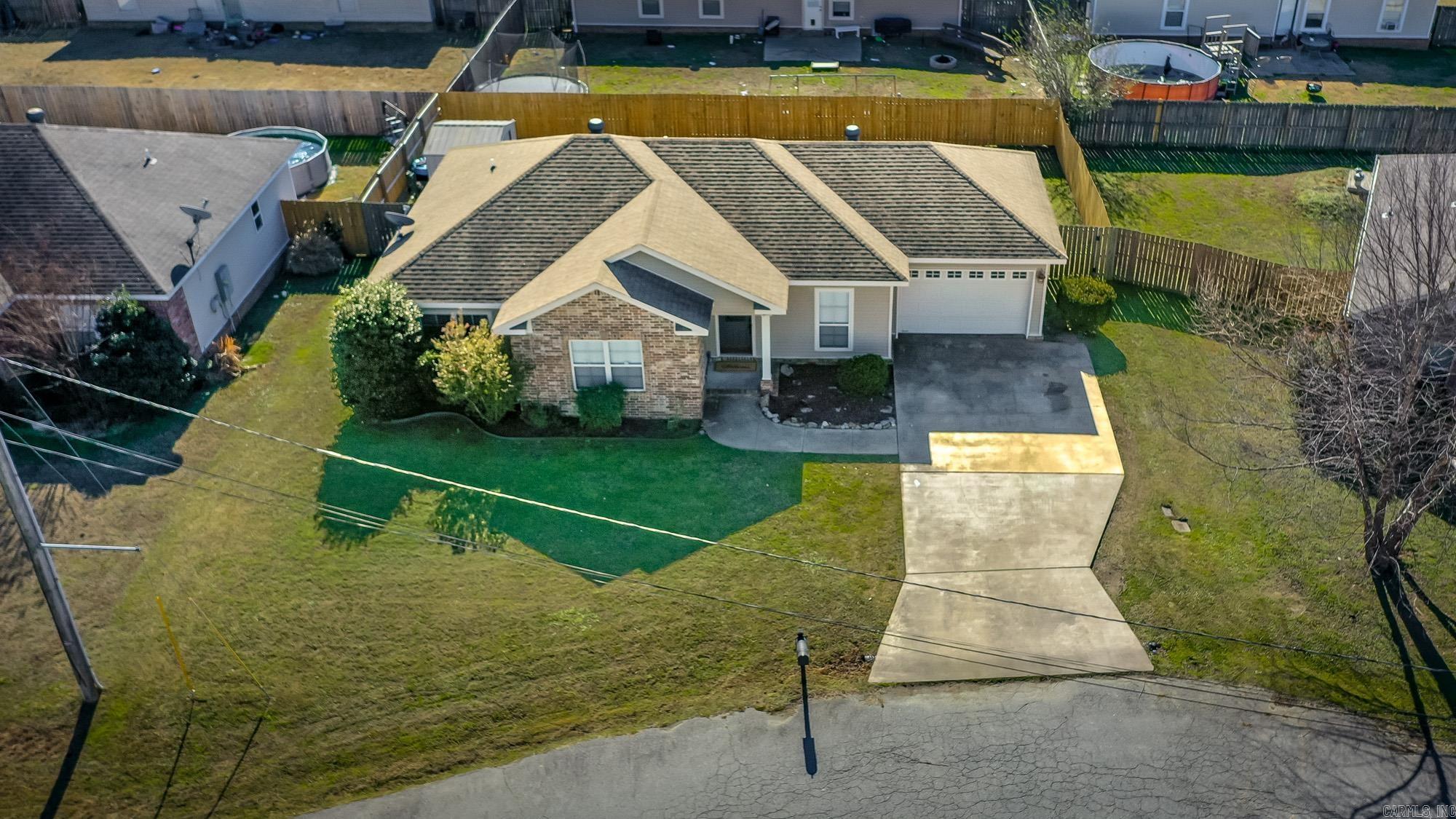 TWIN LAKES PLANNED - Residential