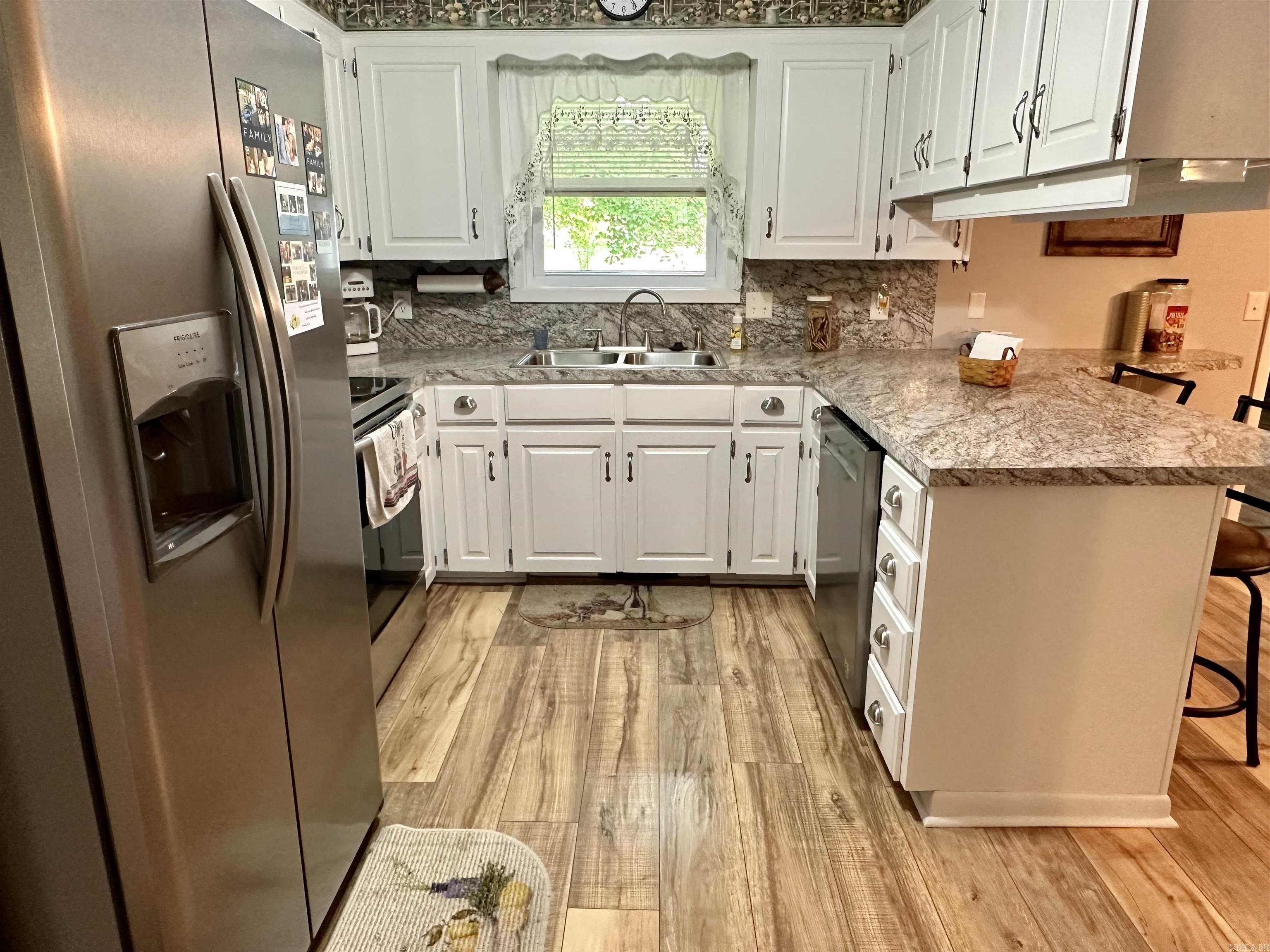 Lakeshore Heights - Residential