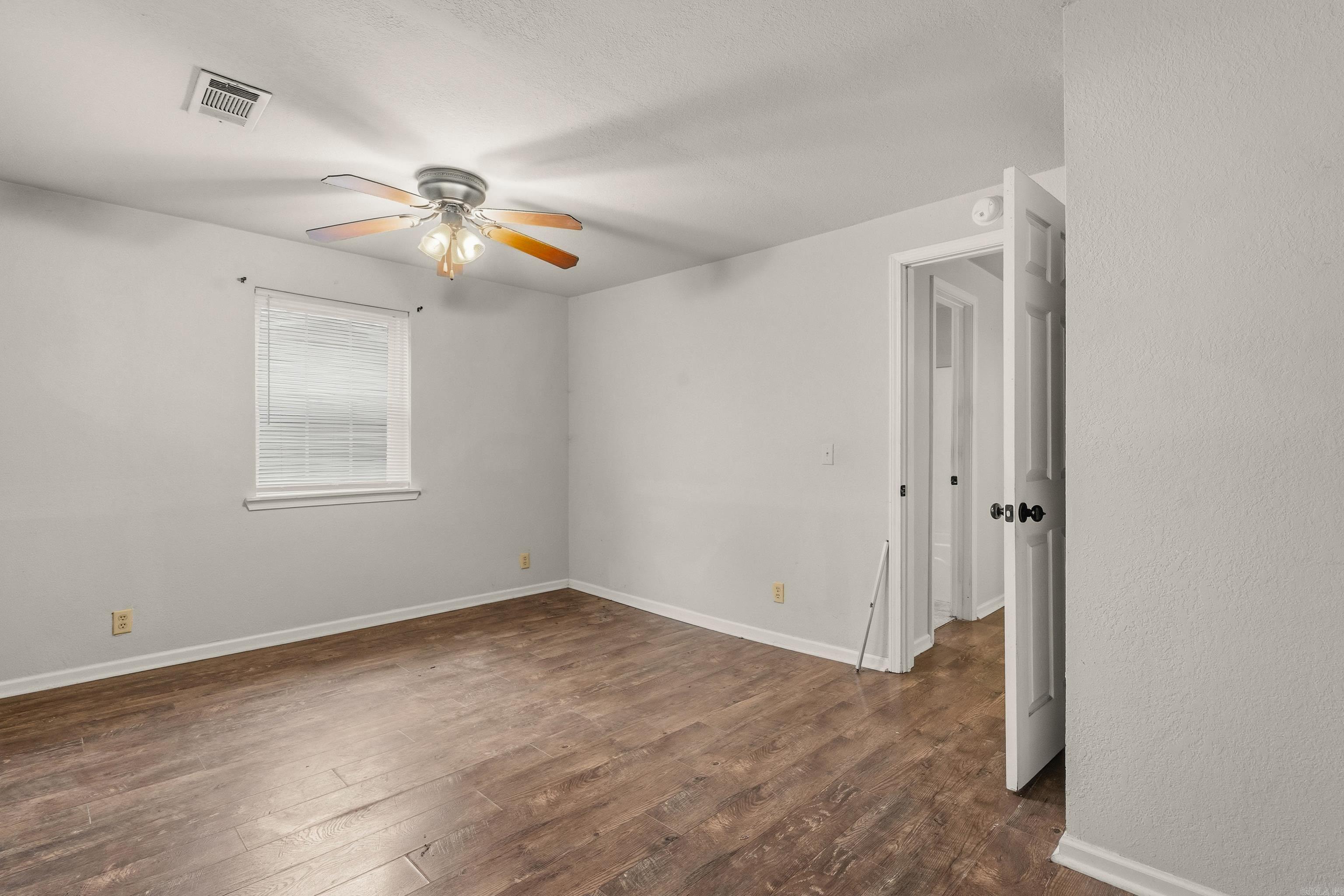 Irwin CJ - Residential