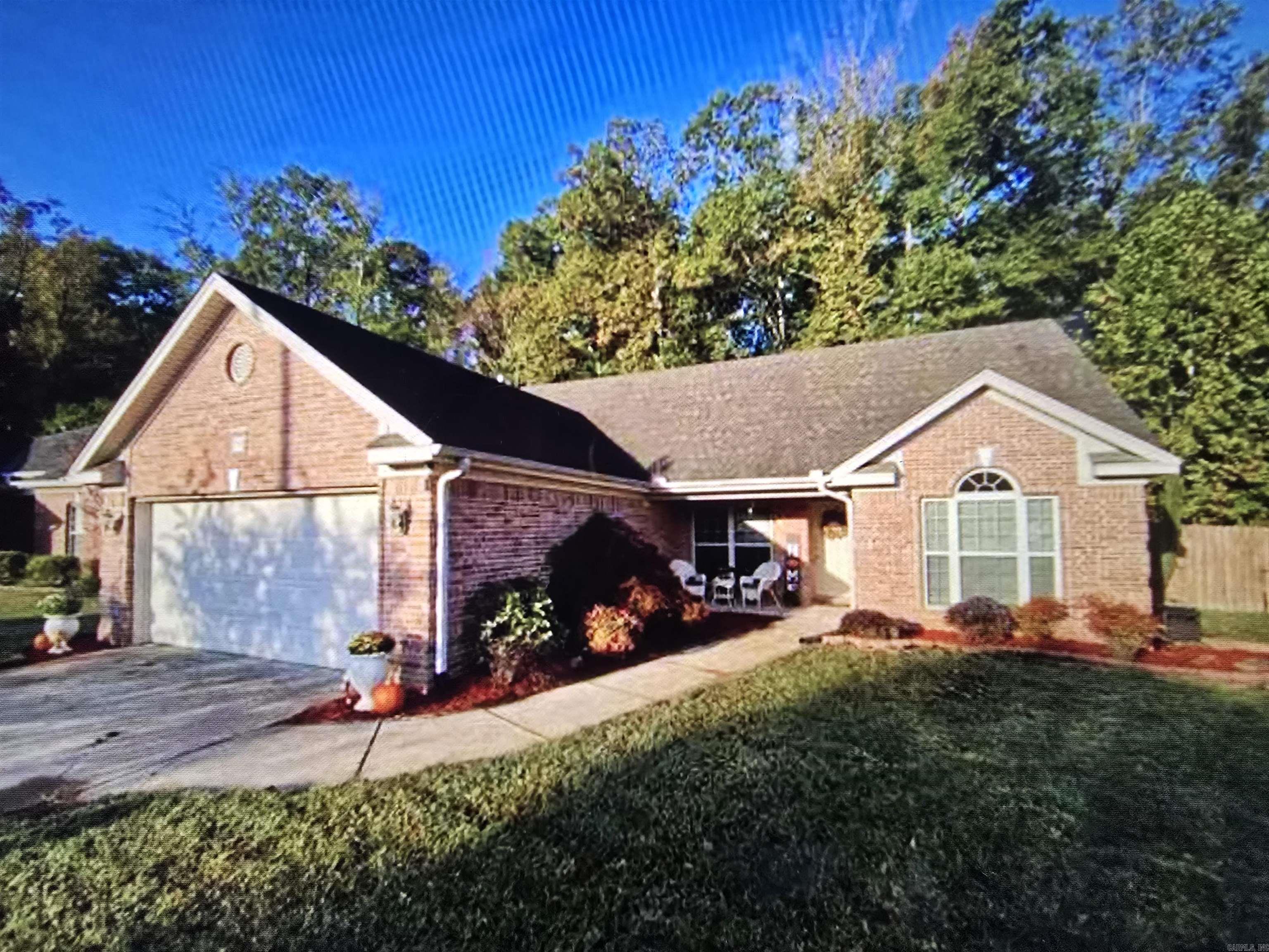 MADISON VILLAGE - Residential