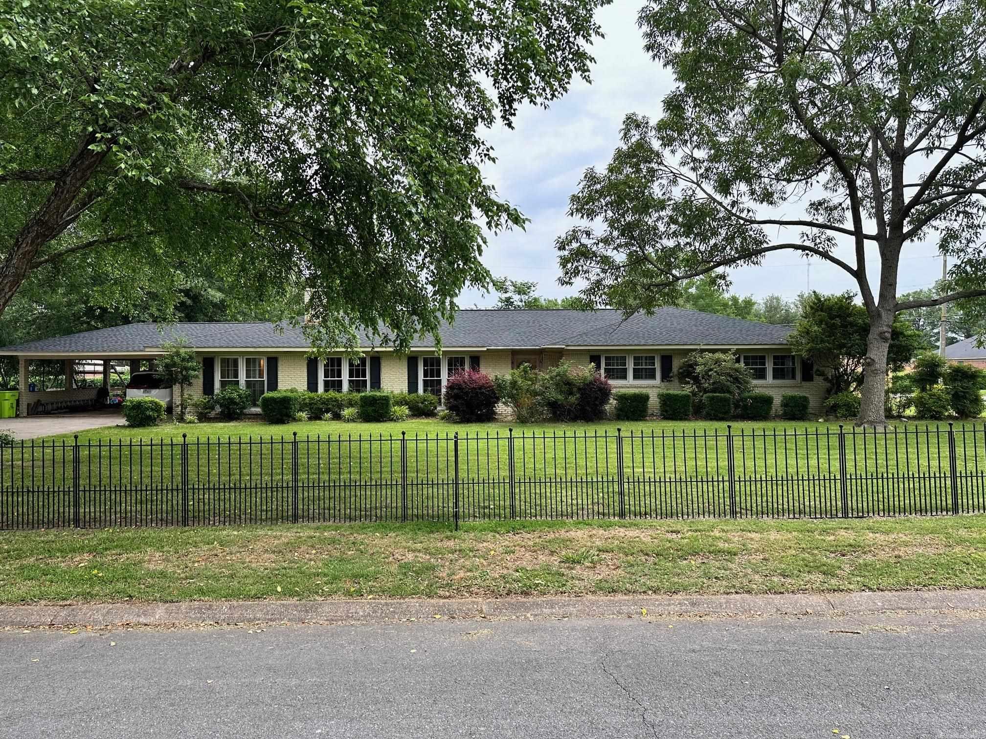 Coker Hampton - Residential