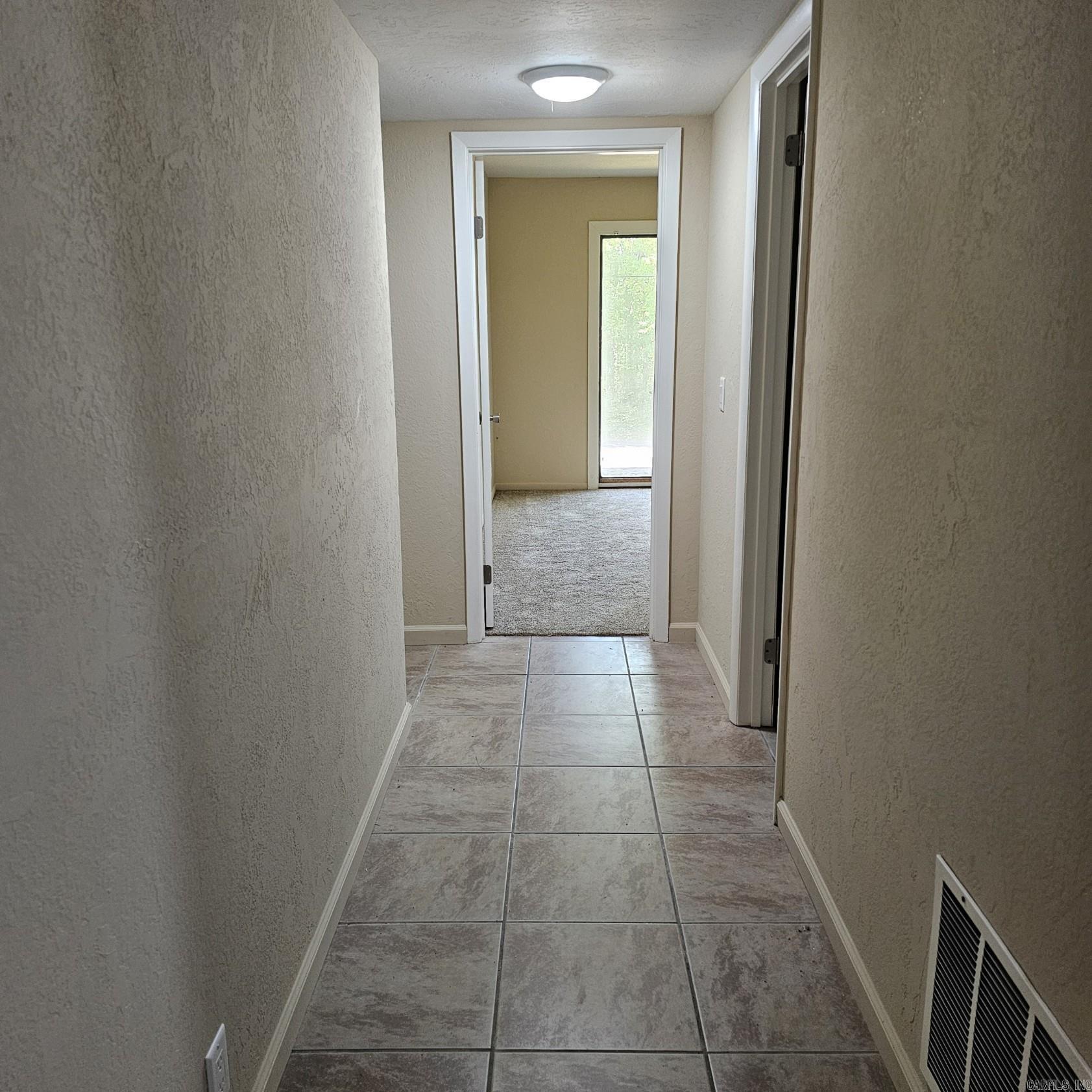 VALENCIA COURTS - Residential