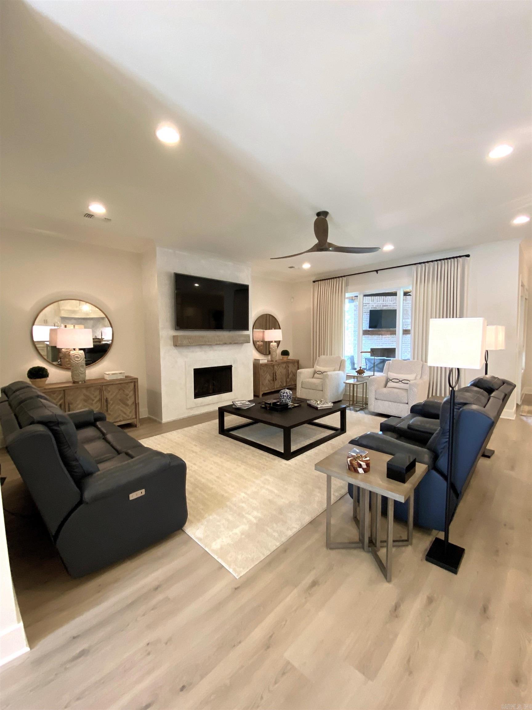 PARKSIDE ADDITION - Residential