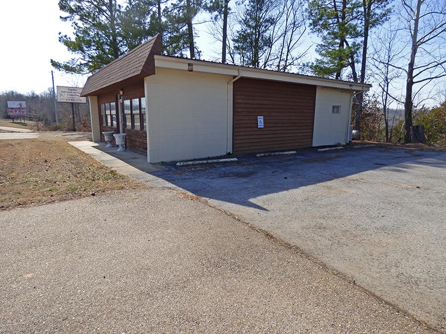 Hardy - Commercial Sale