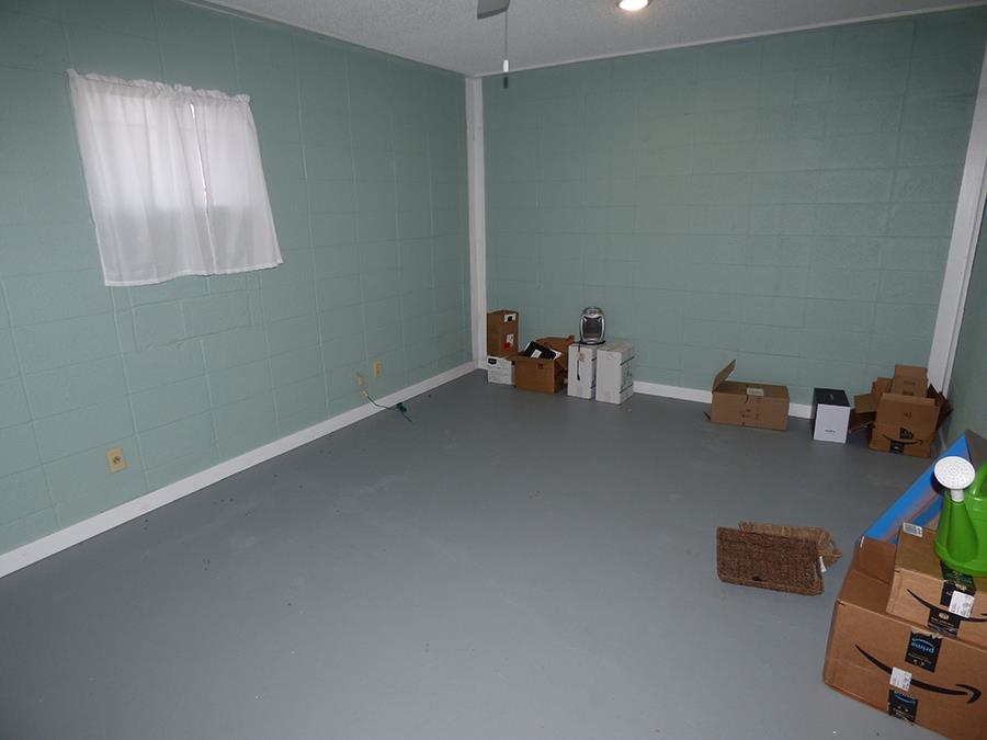 Hardy - Commercial Sale