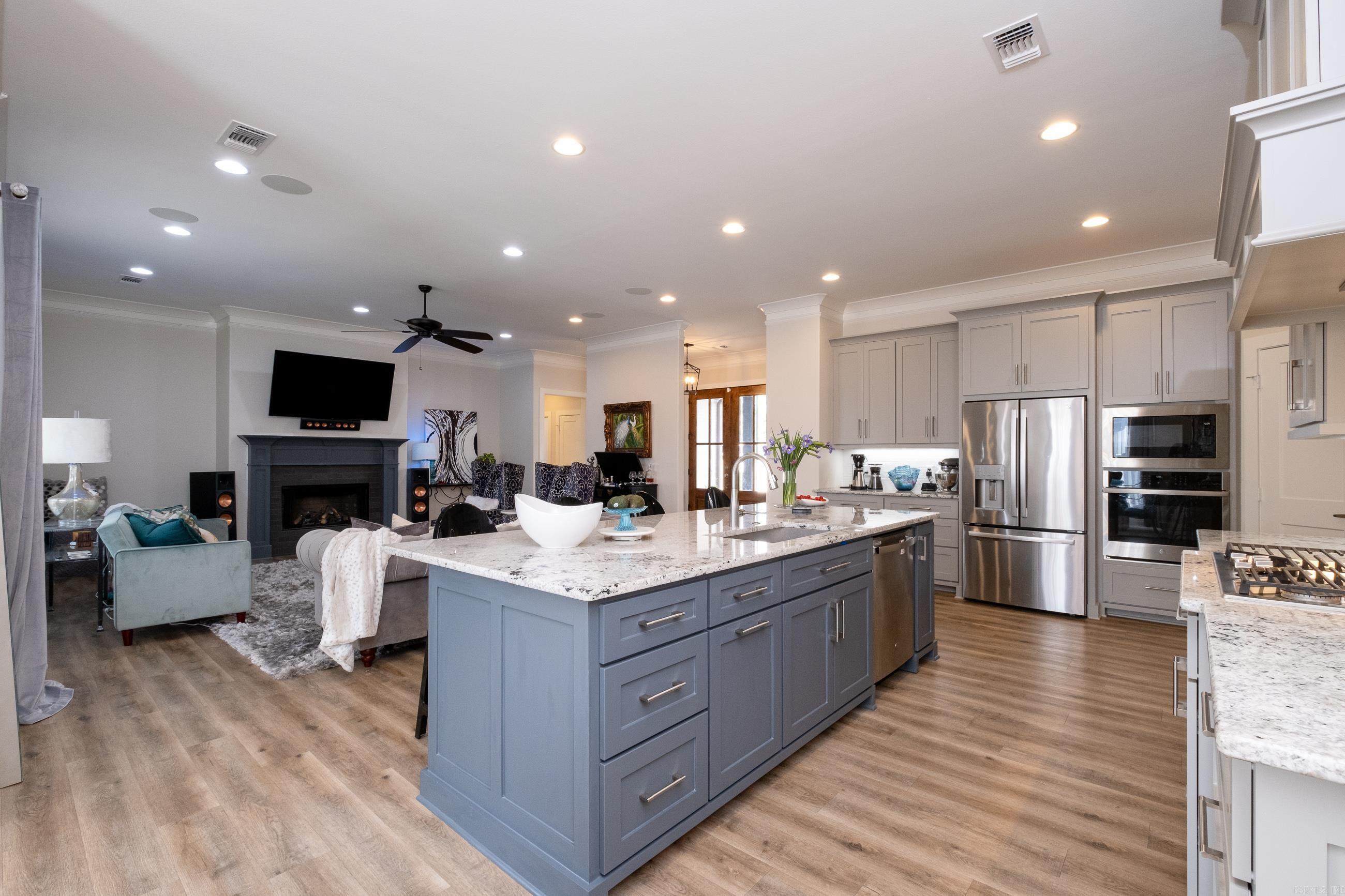 CHENAL VALLEY "CAUREL COURT" - Residential