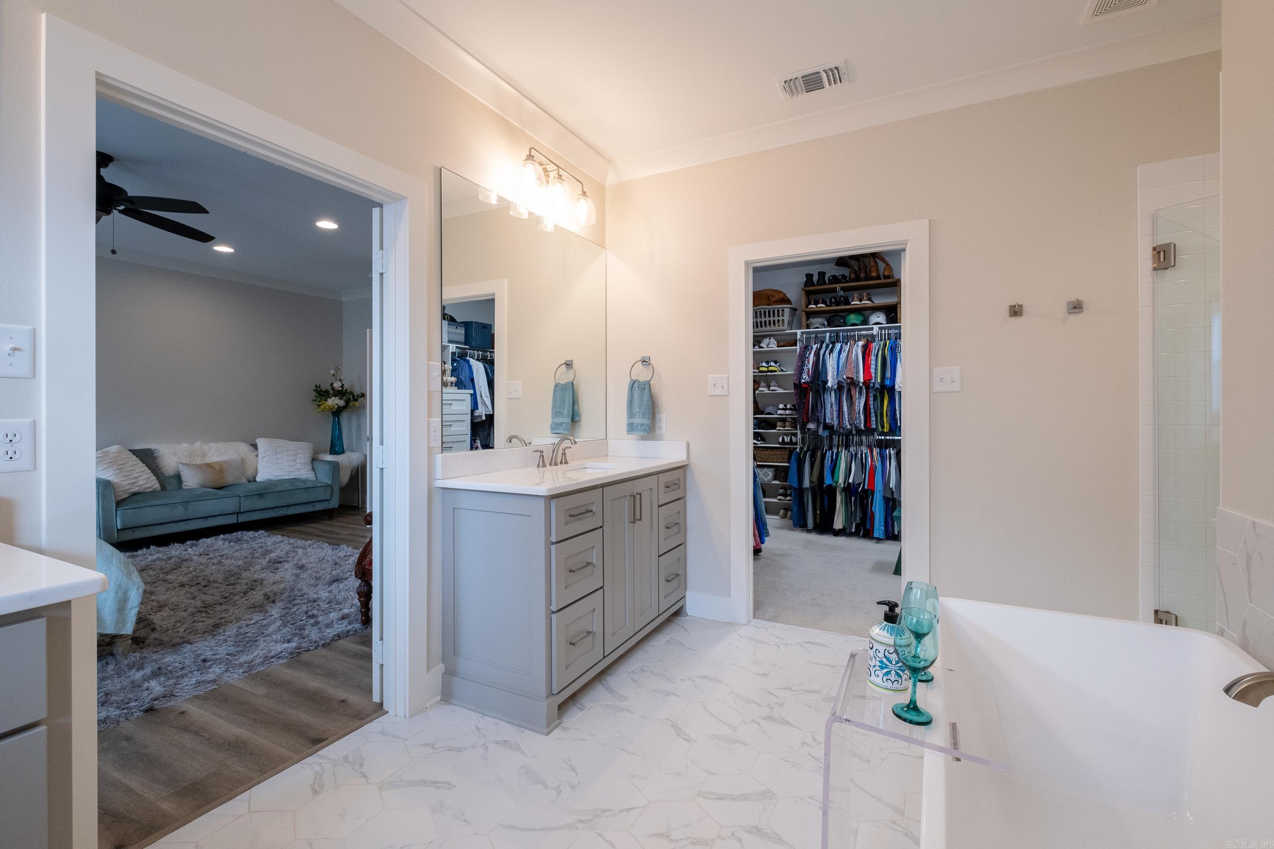 CHENAL VALLEY "CAUREL COURT" - Residential