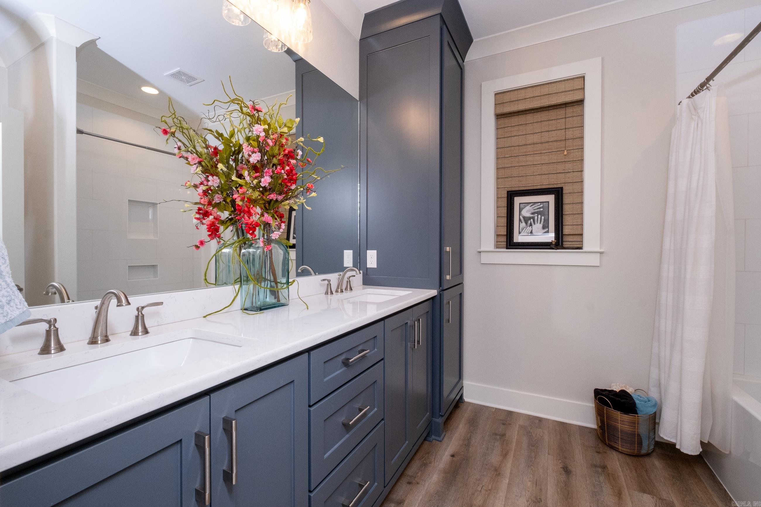 CHENAL VALLEY "CAUREL COURT" - Residential