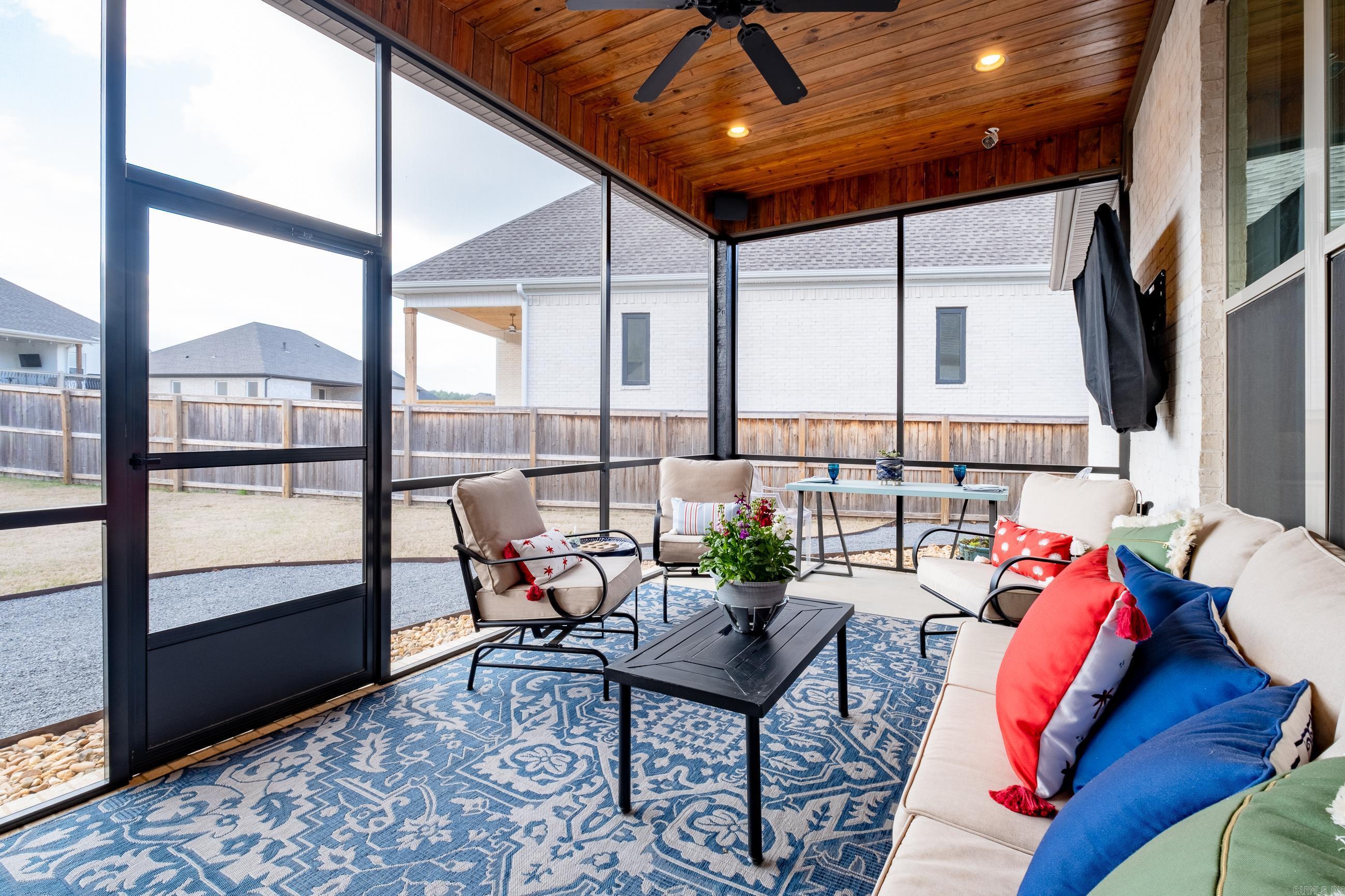 CHENAL VALLEY "CAUREL COURT" - Residential