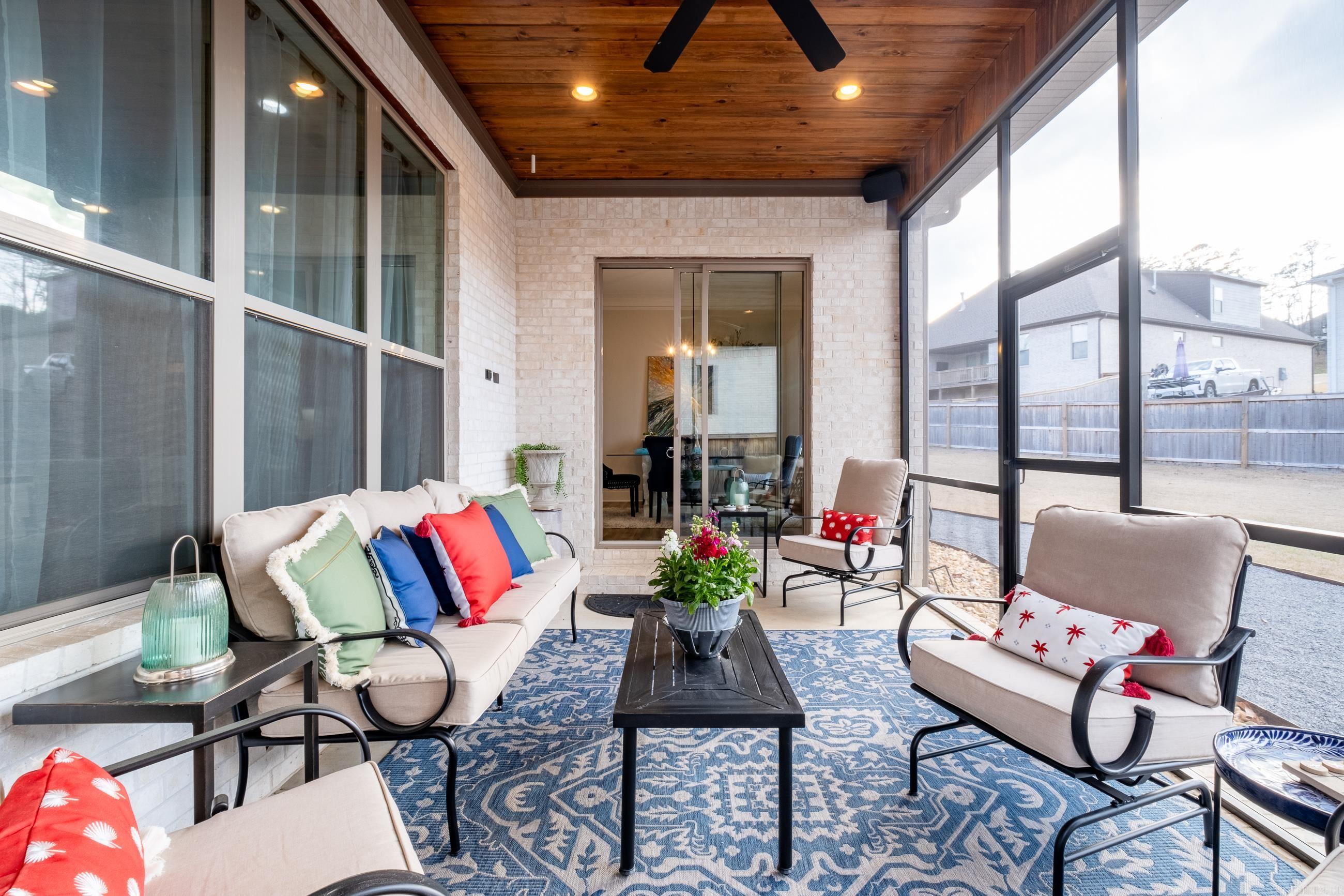 CHENAL VALLEY "CAUREL COURT" - Residential