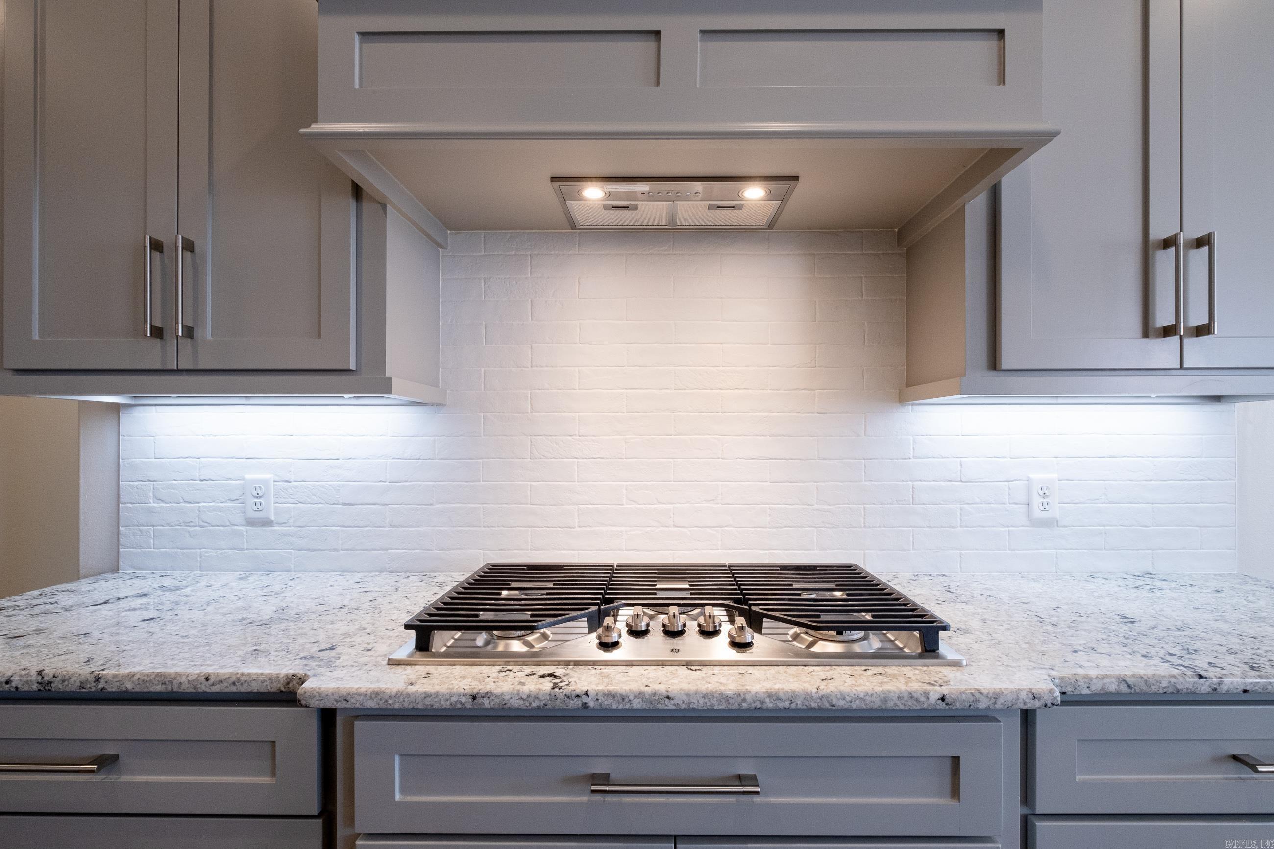 CHENAL VALLEY "CAUREL COURT" - Residential