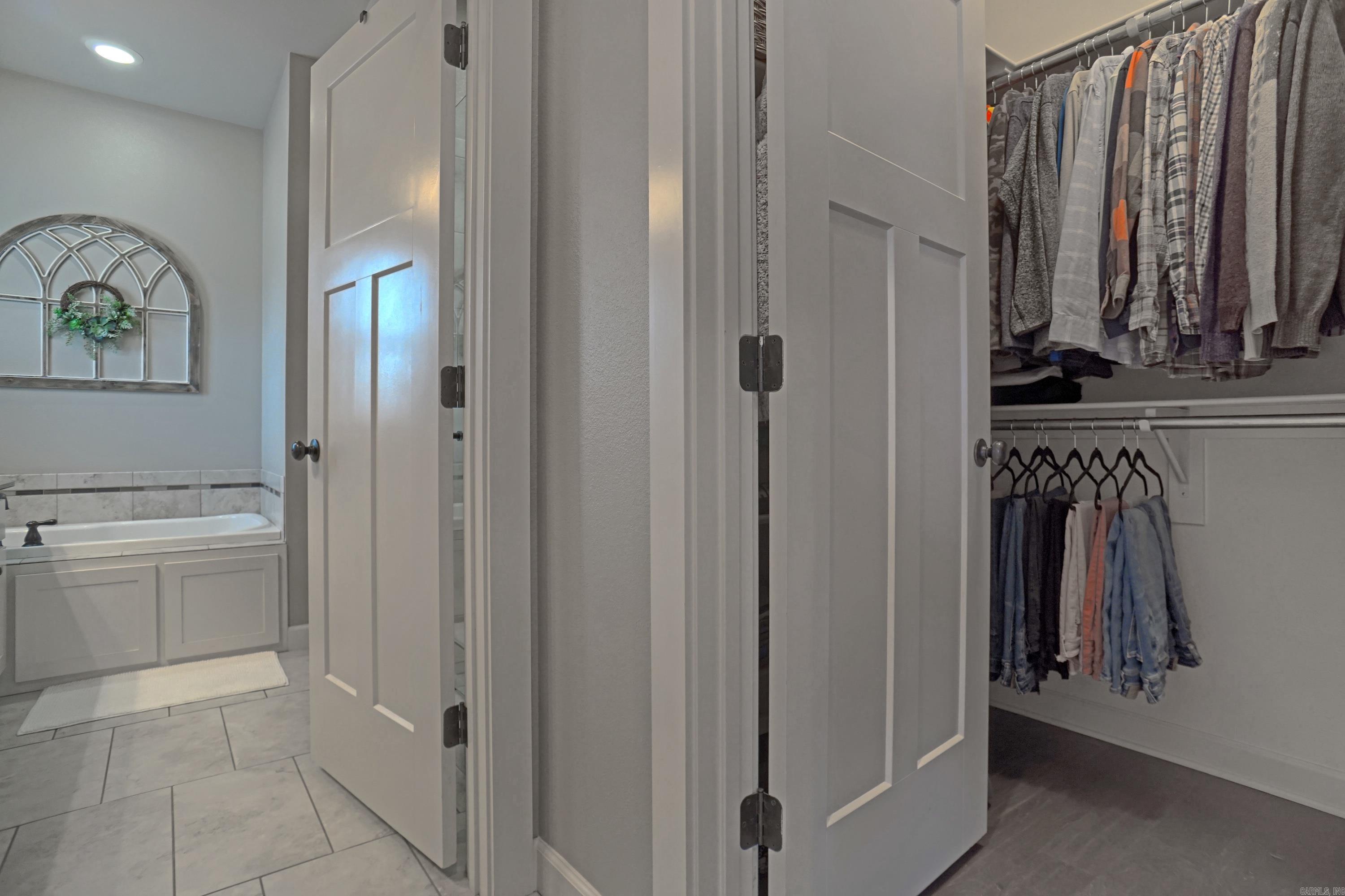 OVERLAND PARK - Residential