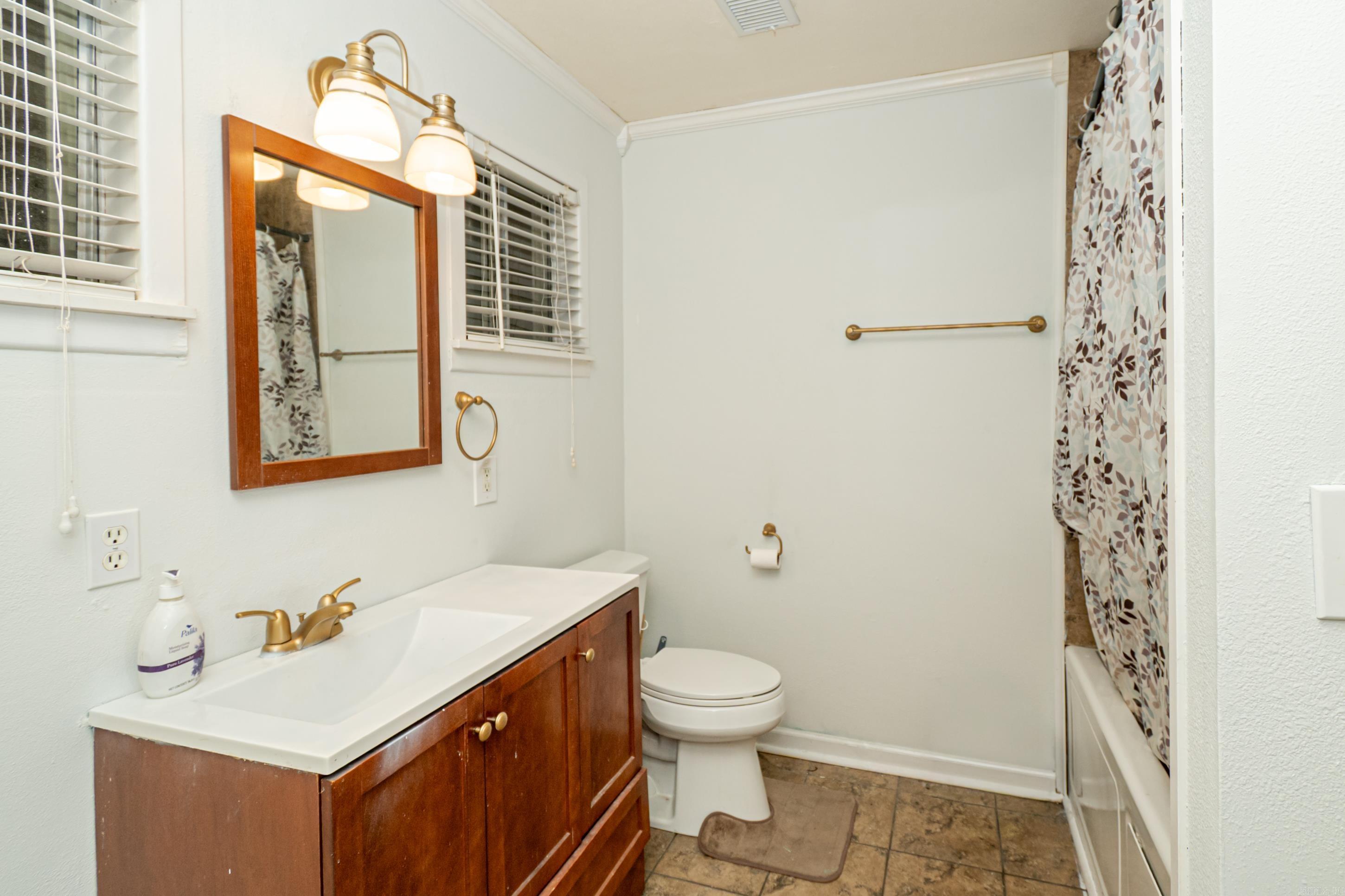 Racquet Club - Residential