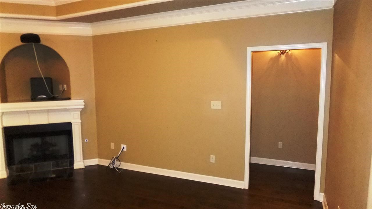 CAPITOL LAKES ESTATES - Residential