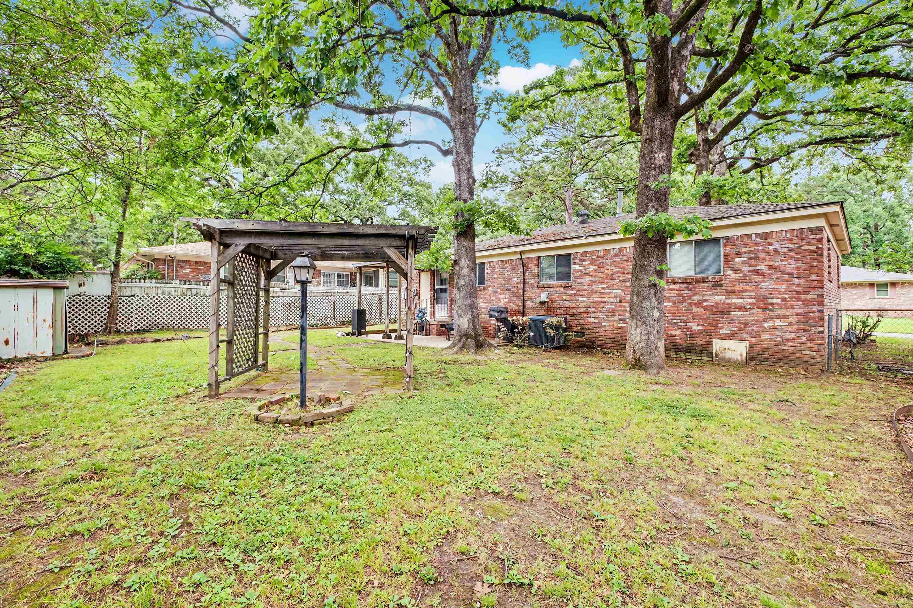 SANTE FE HGTS - Residential