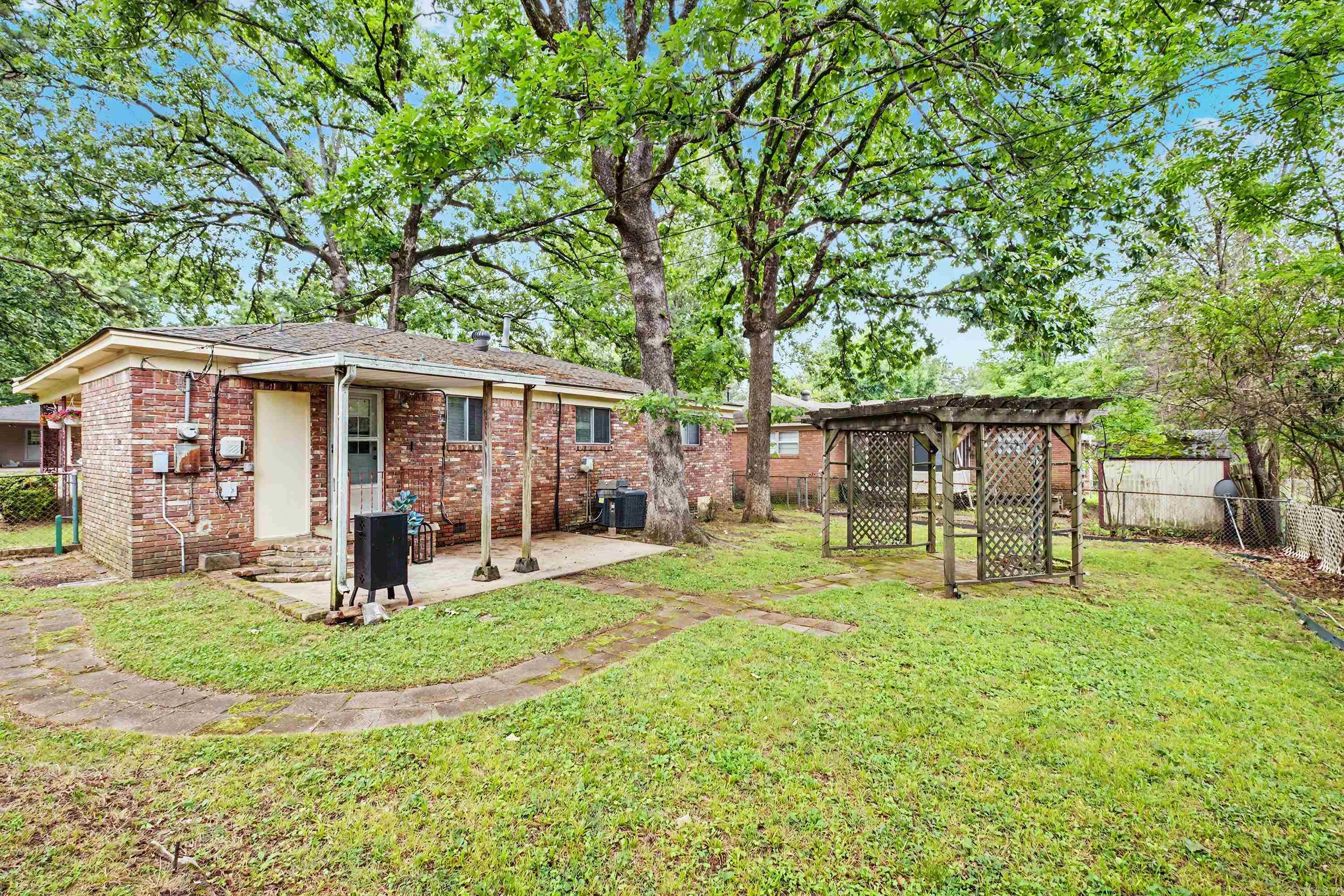 SANTE FE HGTS - Residential