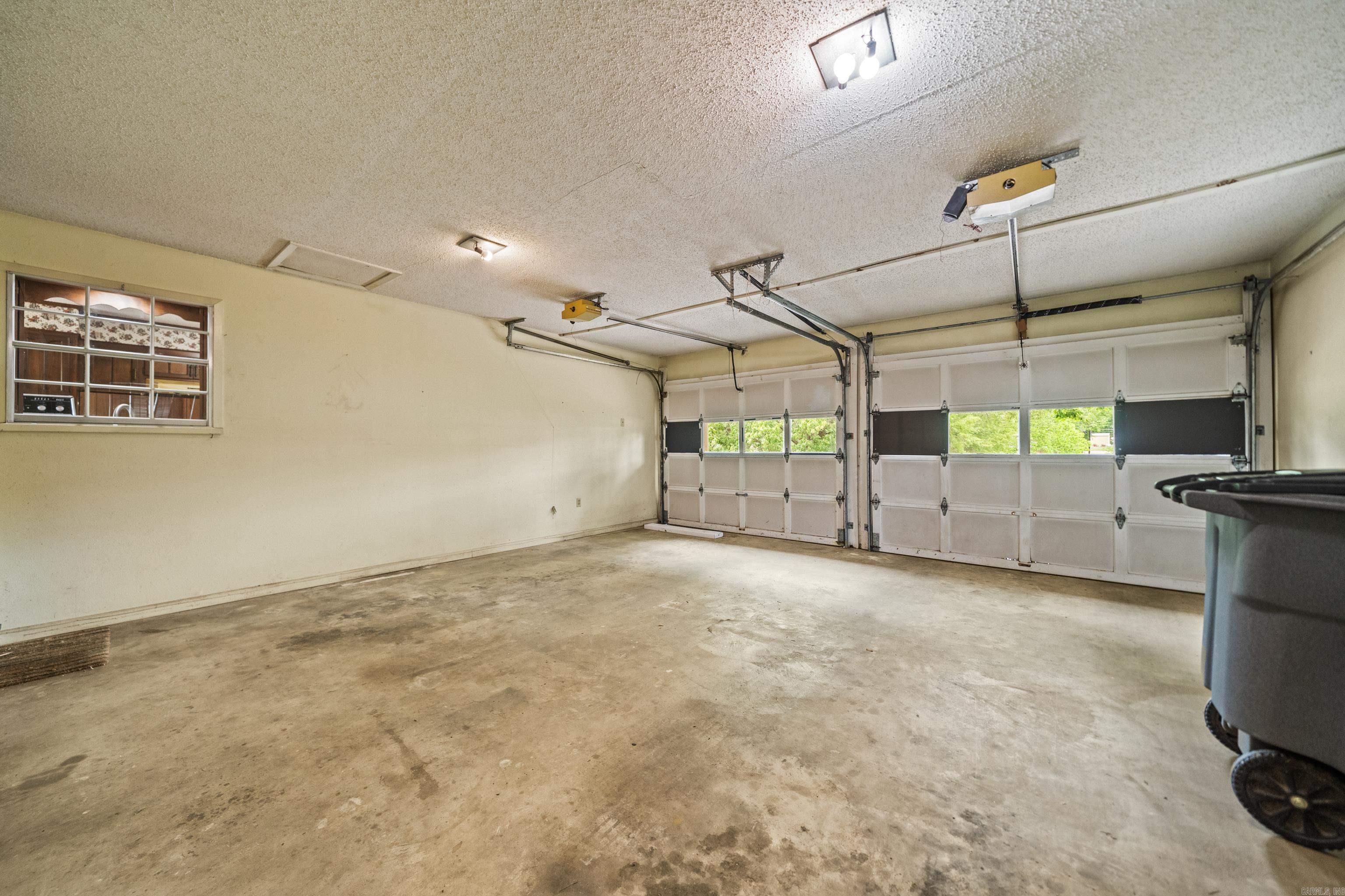 BEVERLY HILLS - Residential