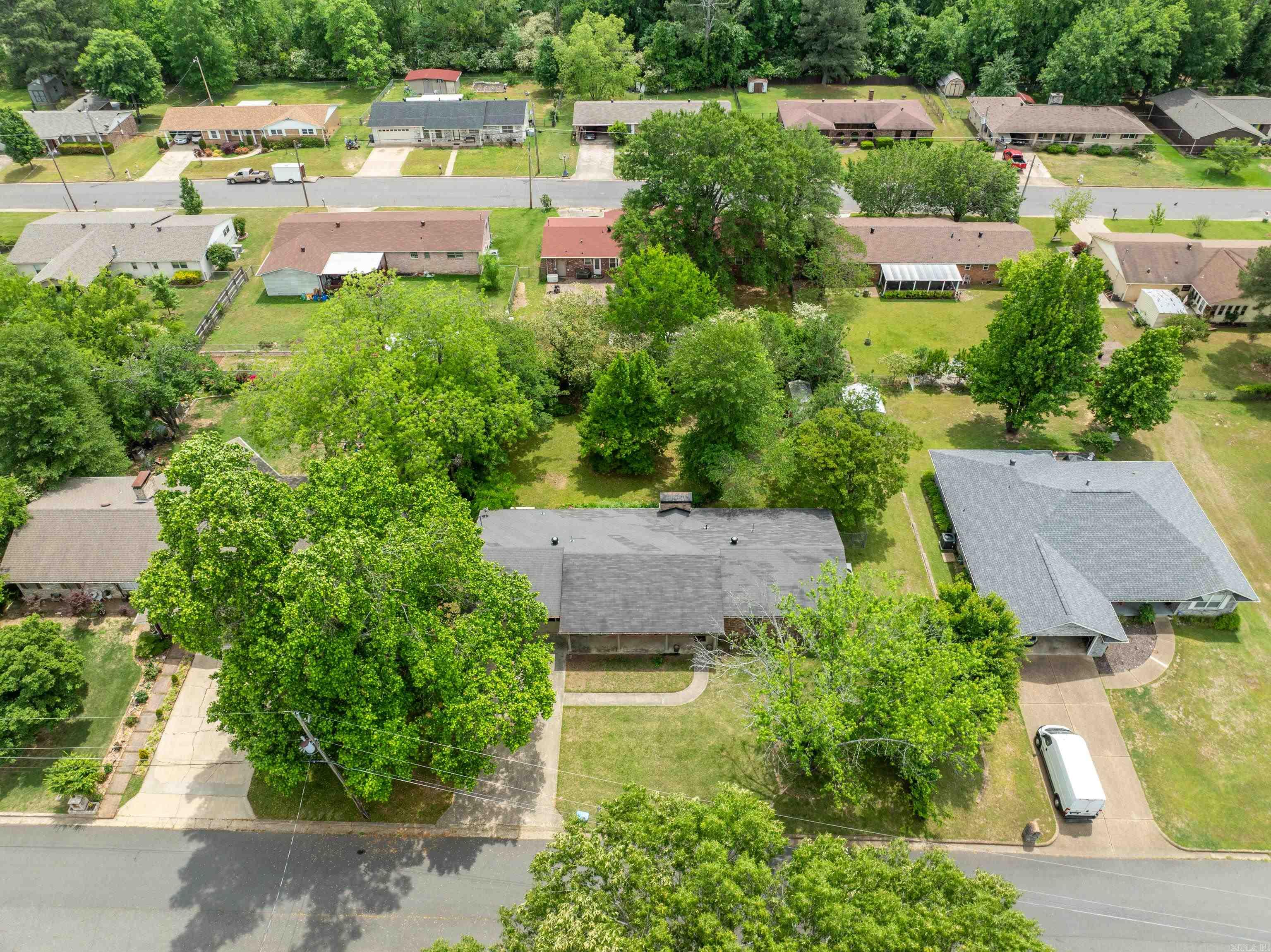 BEVERLY HILLS - Residential