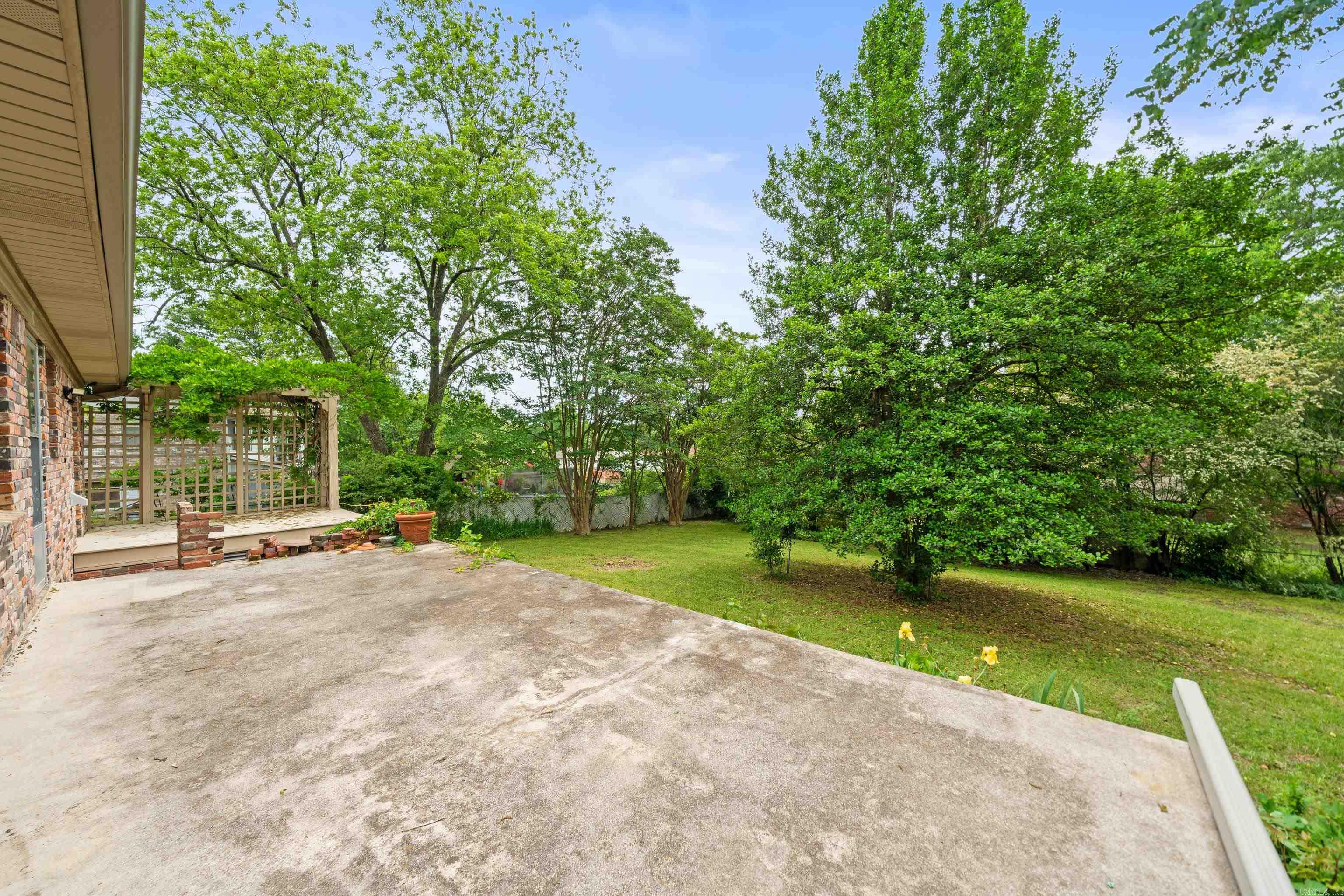 BEVERLY HILLS - Residential