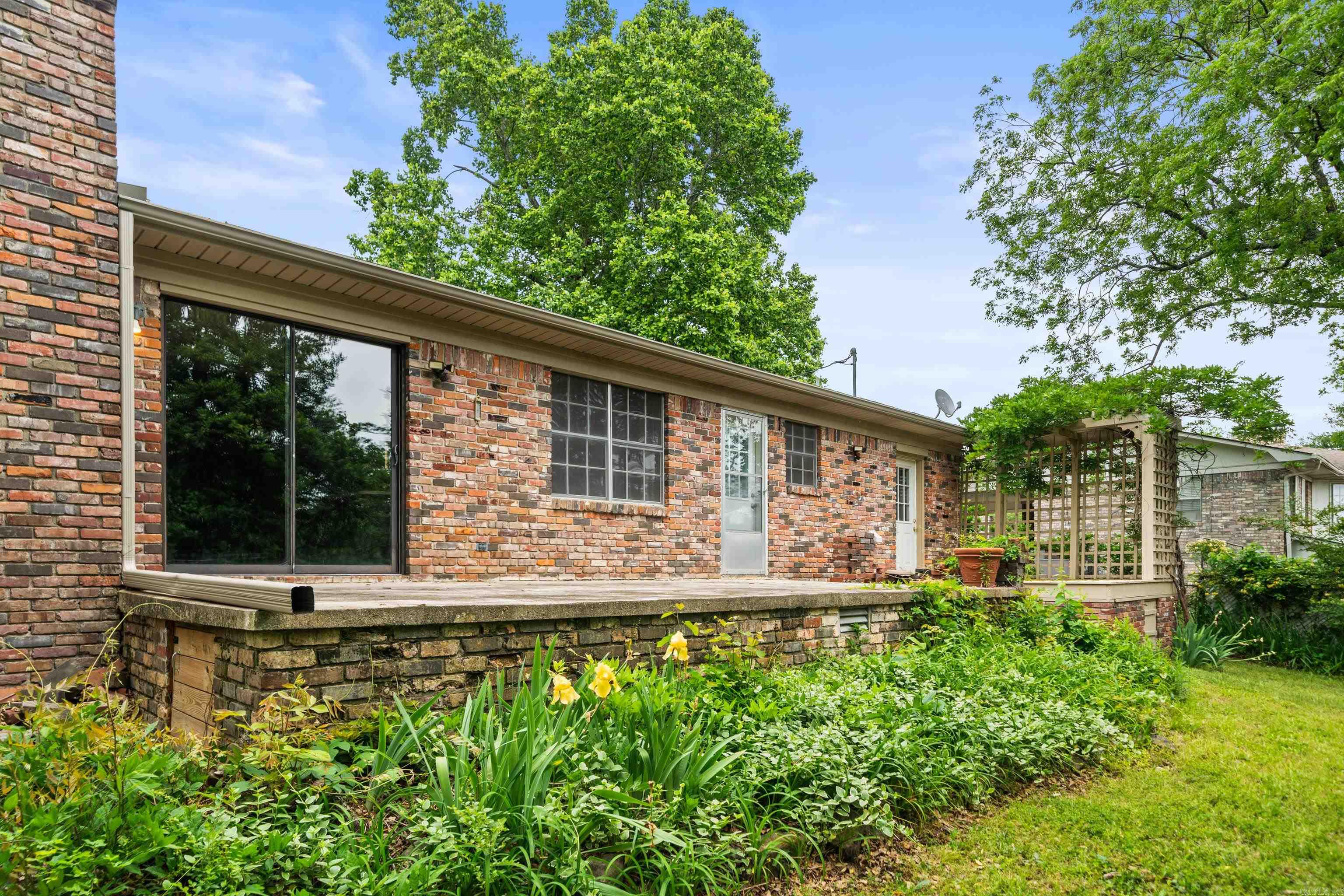 BEVERLY HILLS - Residential