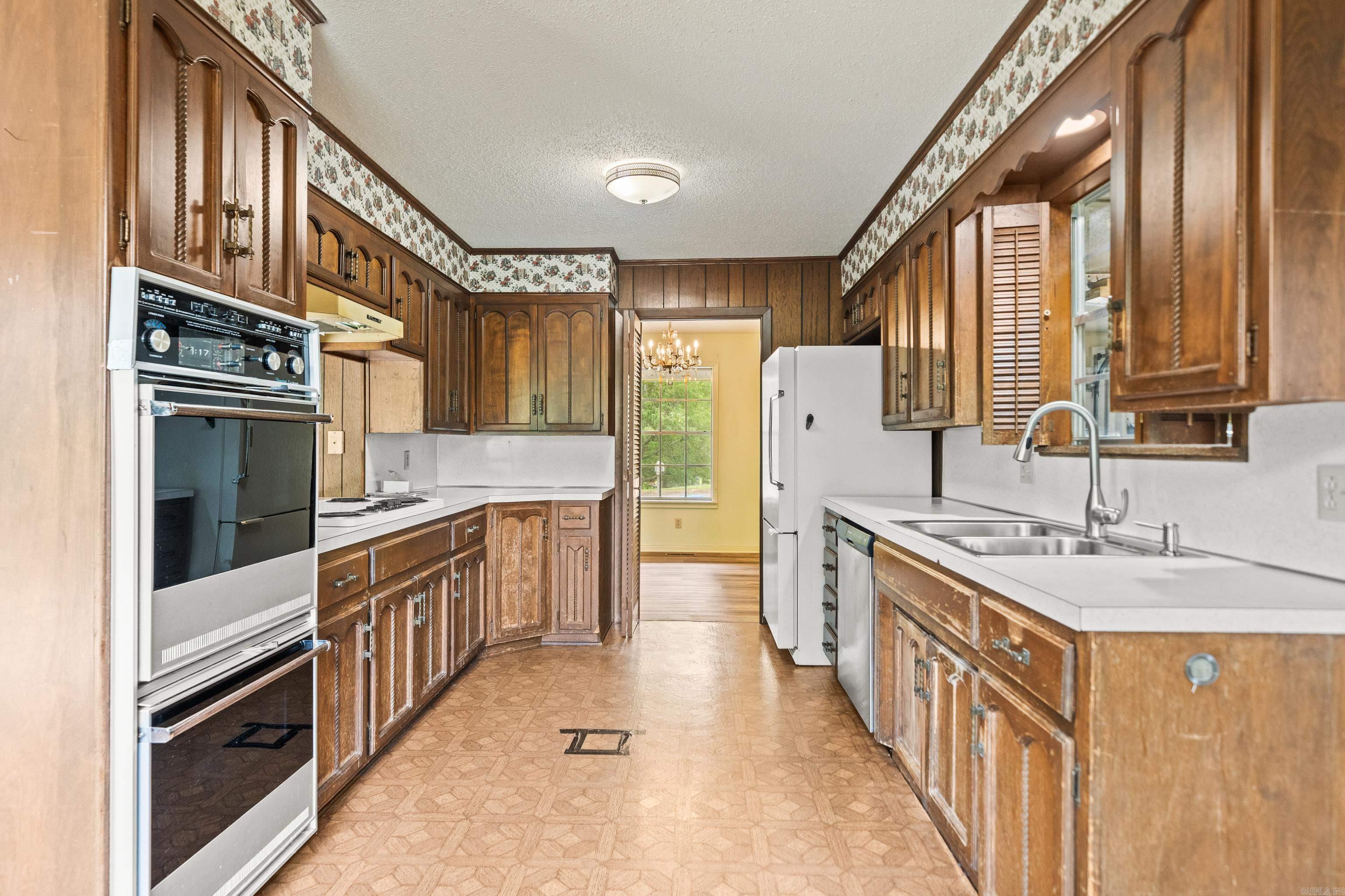 BEVERLY HILLS - Residential