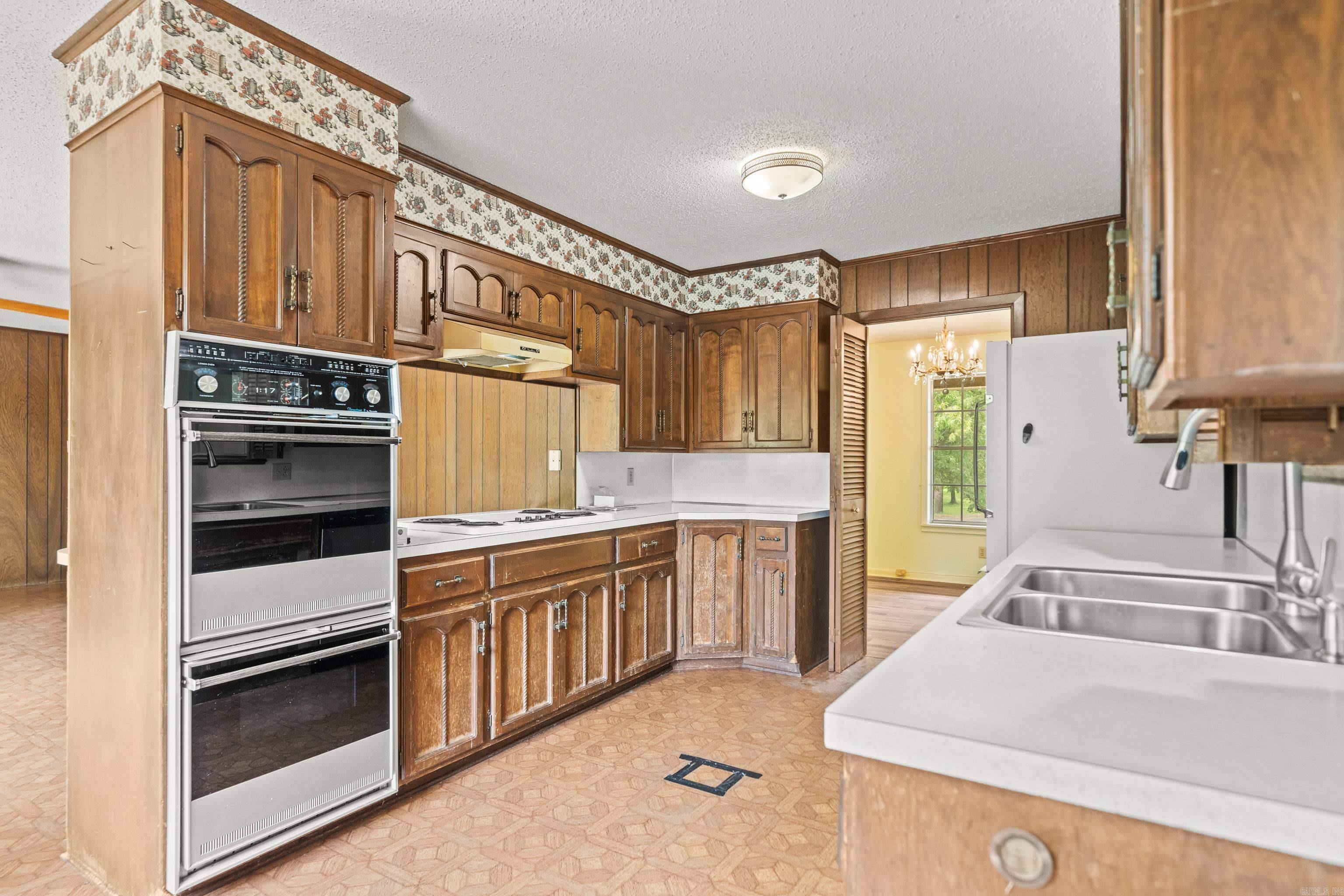 BEVERLY HILLS - Residential