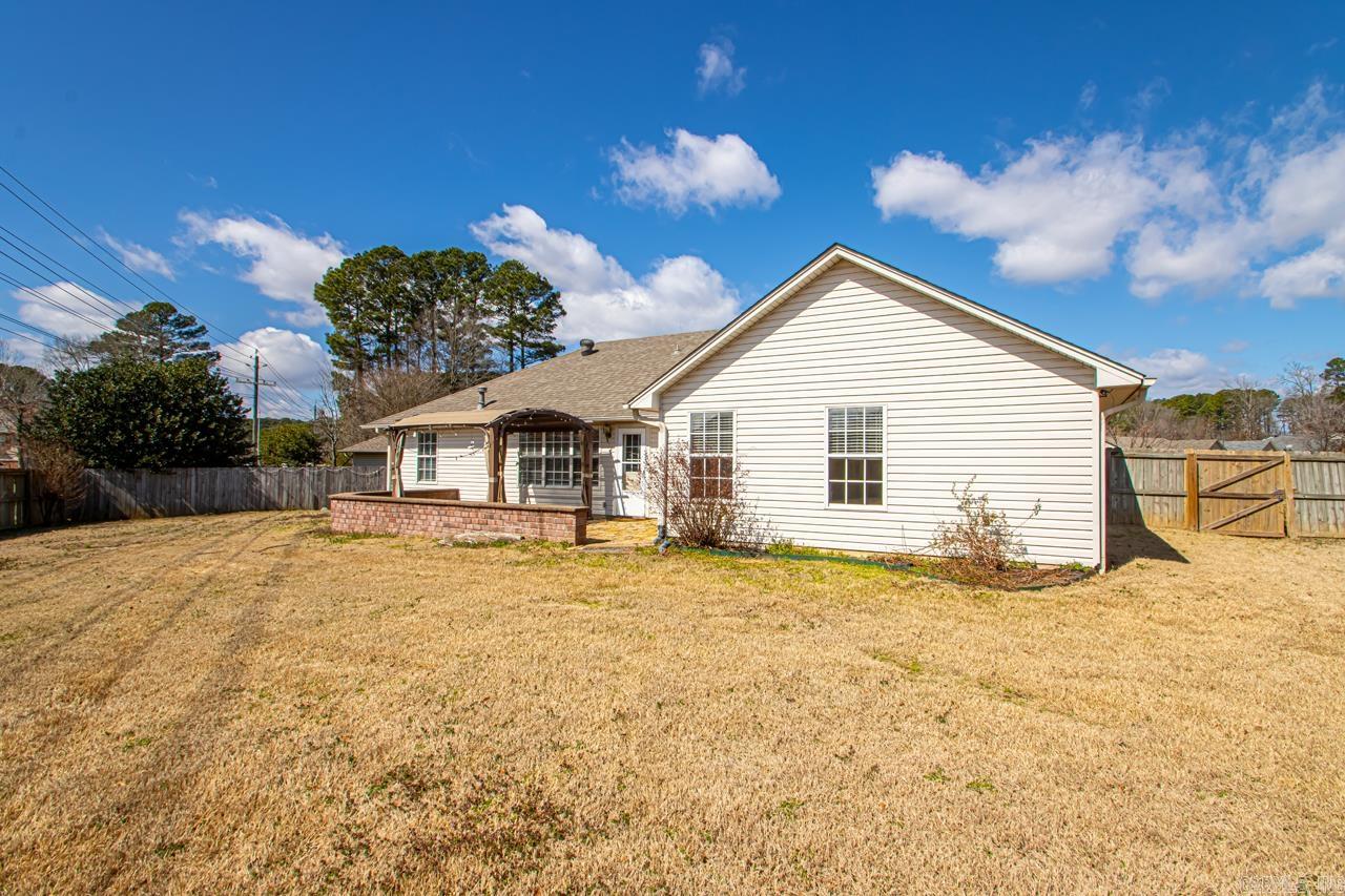 BRYANT MEADOWS - Residential