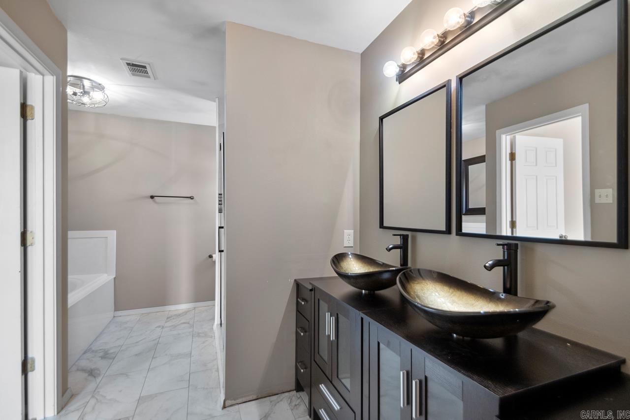 BRYANT MEADOWS - Residential