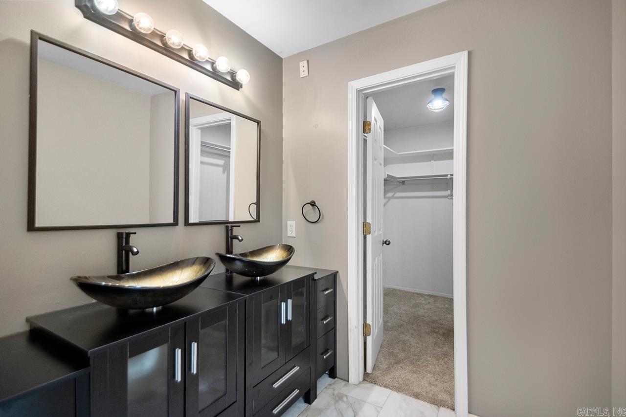 BRYANT MEADOWS - Residential