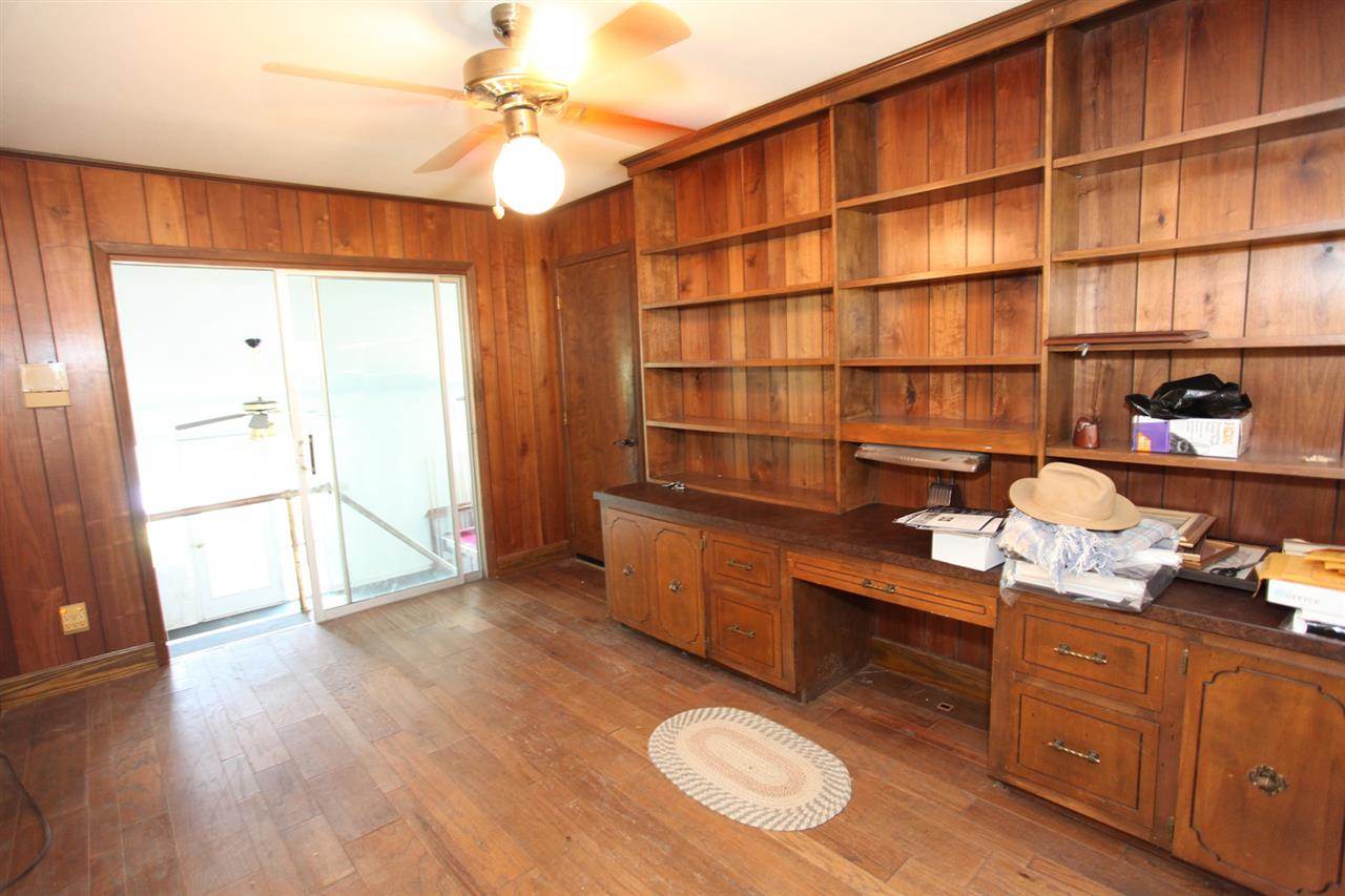 INDIANHEAD LAKES EST - Residential