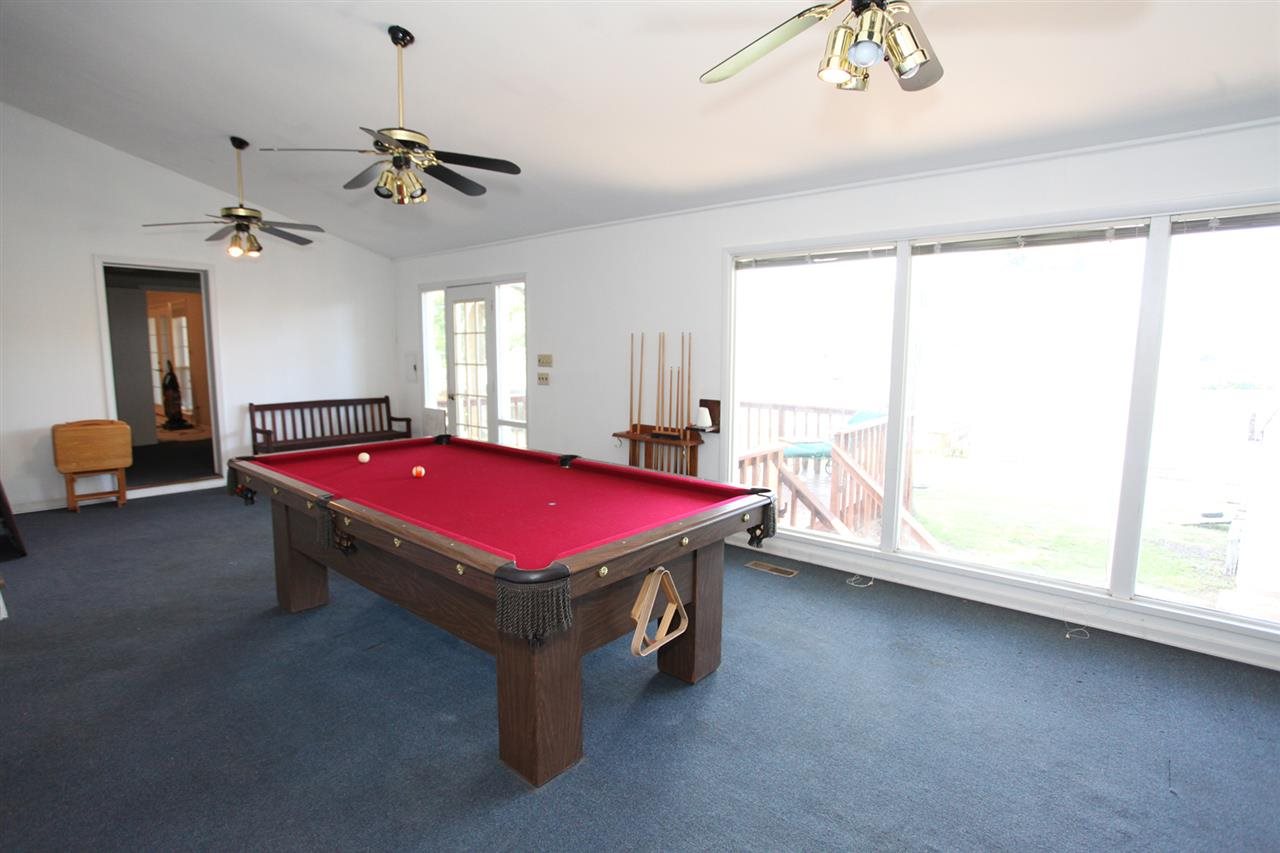 INDIANHEAD LAKES EST - Residential