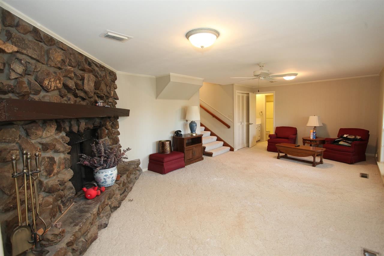 INDIANHEAD LAKES EST - Residential