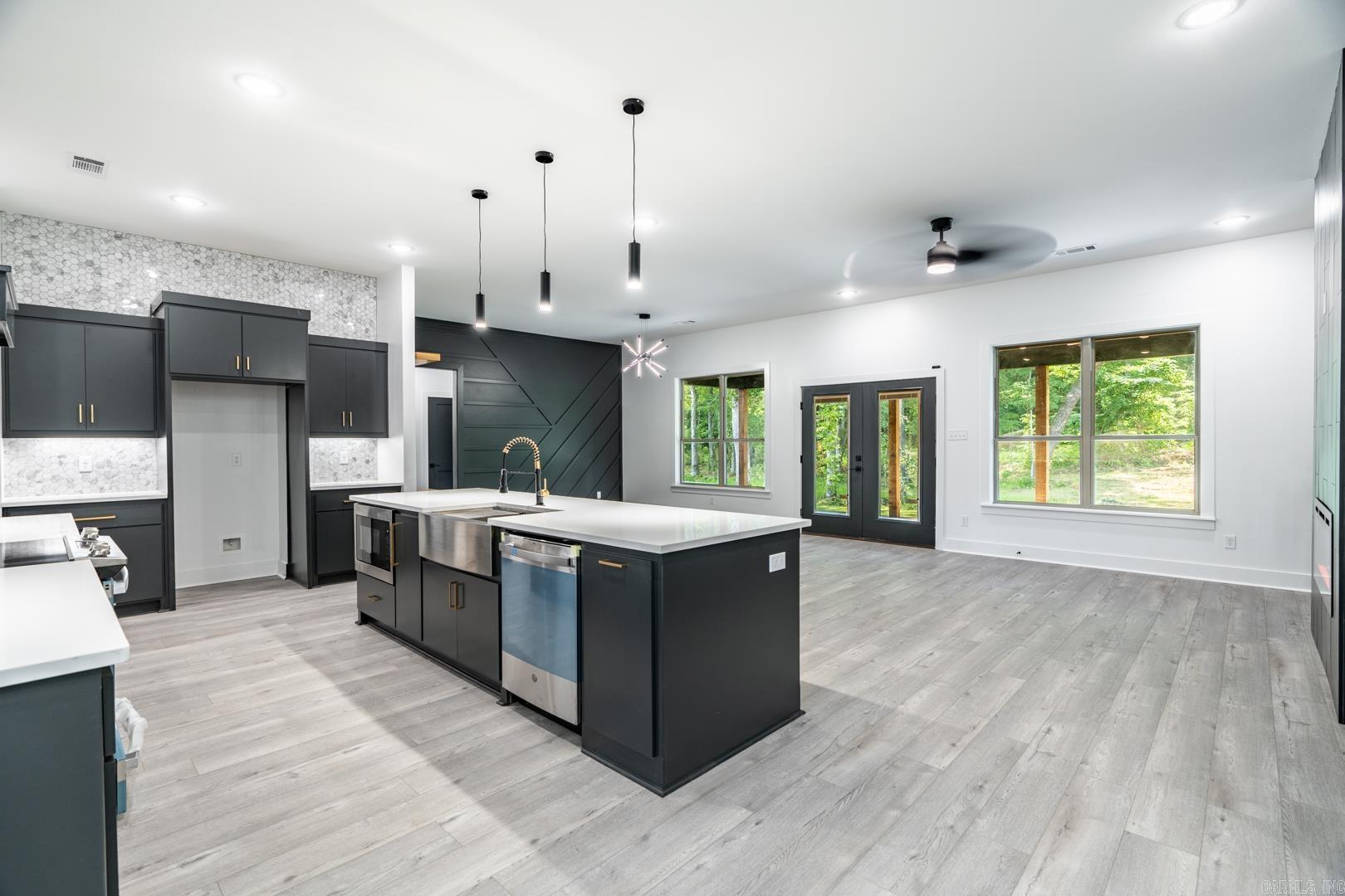 MOUNT TABOR ESTATES - Residential