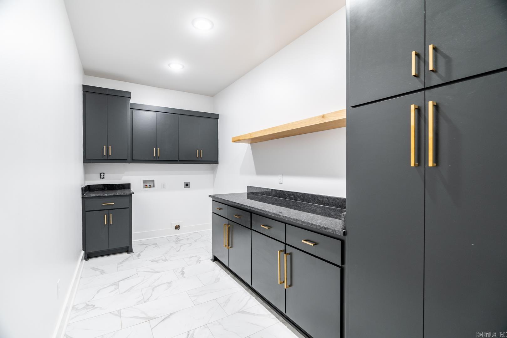 MOUNT TABOR ESTATES - Residential