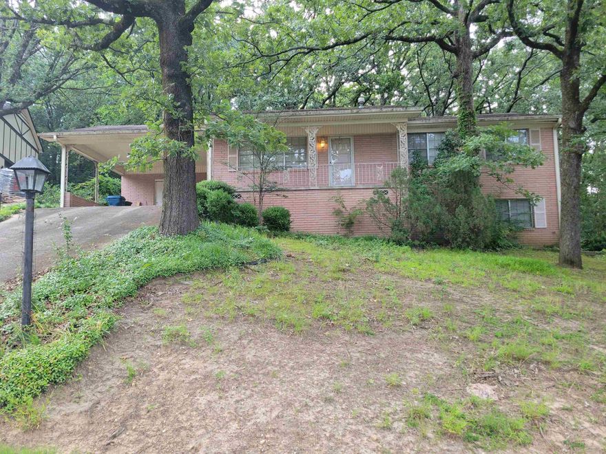 Nice house in Mid-Town.